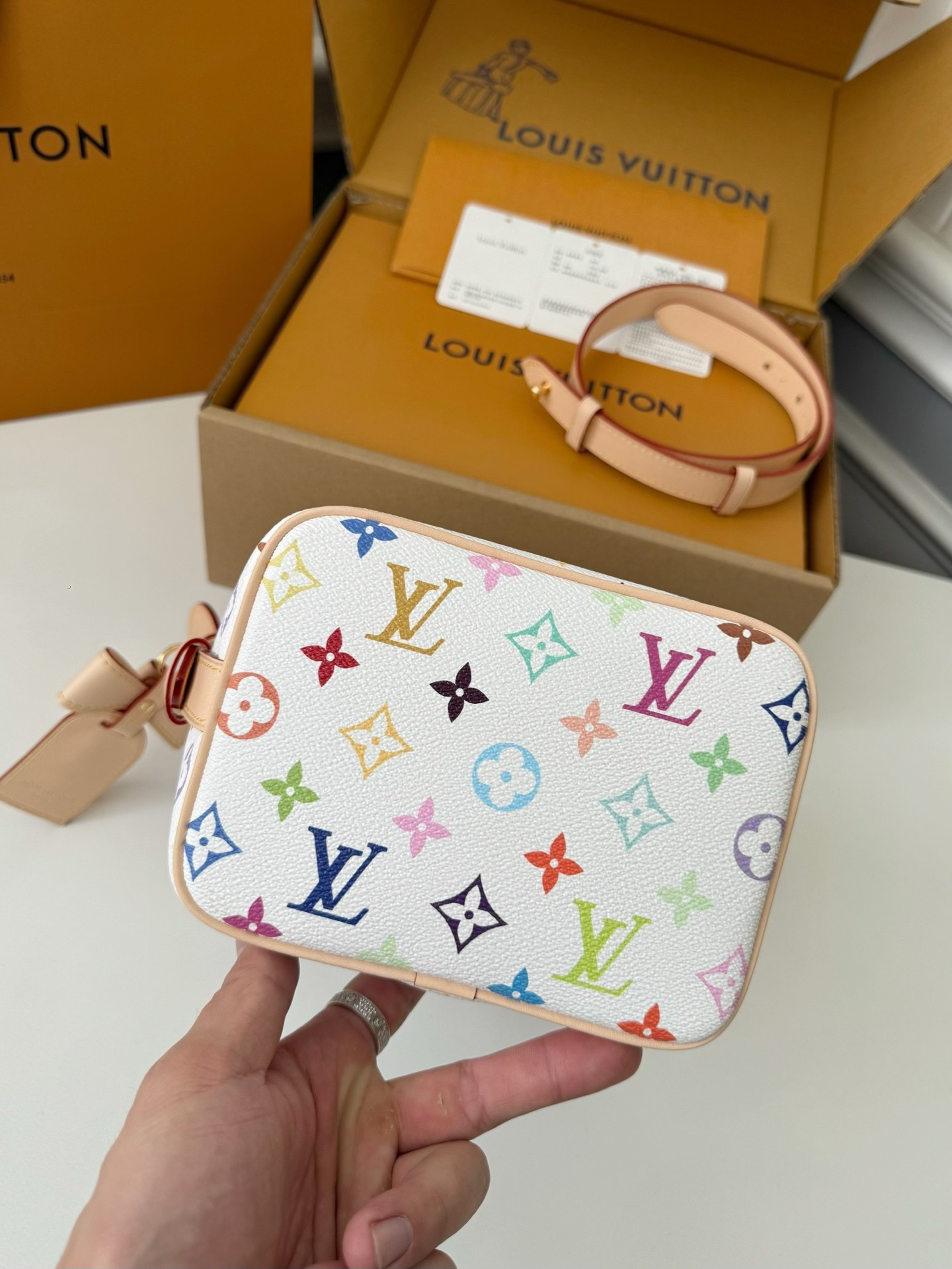 「#4039」LV ALL IN BB White Three-Color Handbag M13089,Size:18*12*16cm - Image 6
