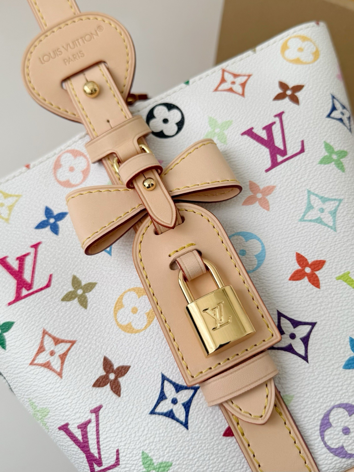 「#4039」LV ALL IN BB White Three-Color Handbag M13089,Size:18*12*16cm - Image 4
