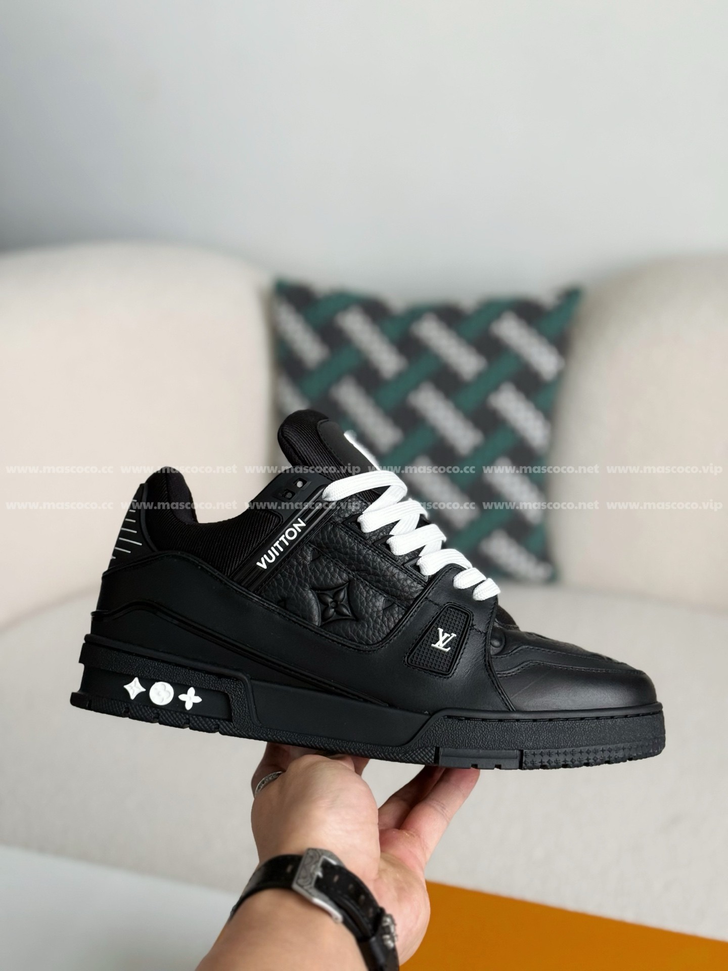 「#332」LOUIS VUITTON TRAINER Sneakers - Image 6
