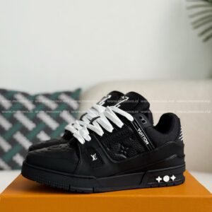 「#332」LOUIS VUITTON TRAINER Sneakers