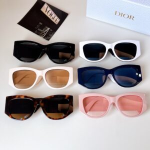 「#4208」Dior sunglasses