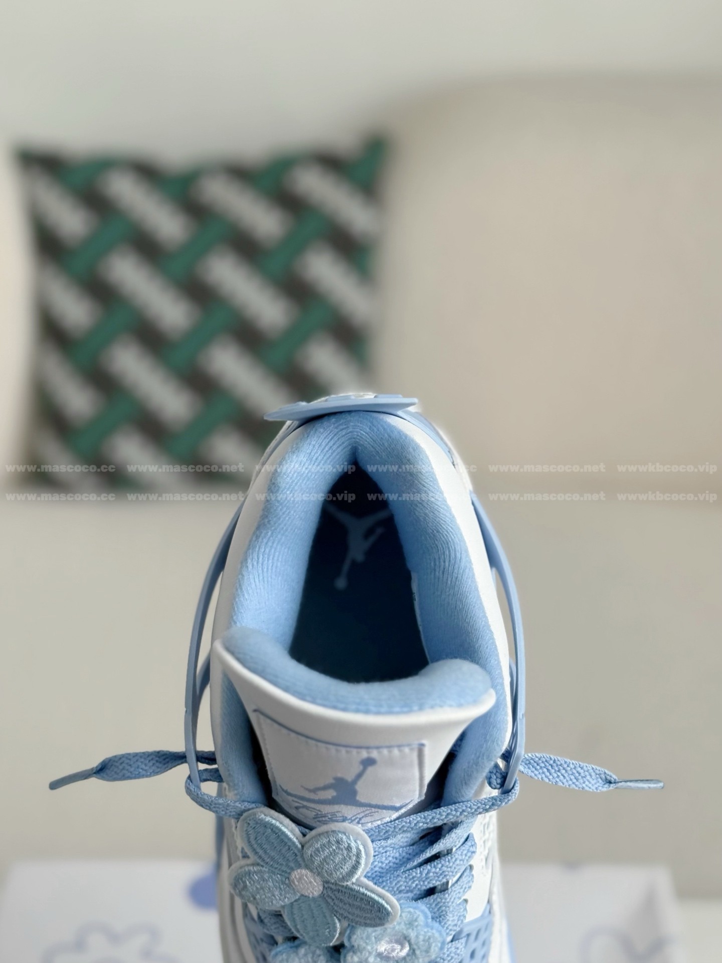 「#4397」Air Jordan 4 Retro "Forget me Not" Sneakers - Image 8