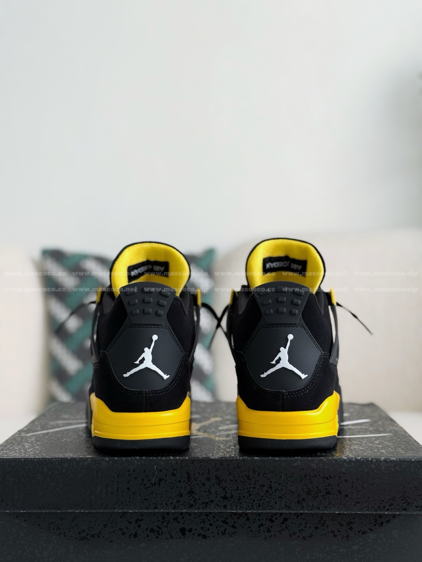 「#4327」Jordan Air Jordan 4 "Thunder" Leather Basketball Shoes Black Yellow - Image 3