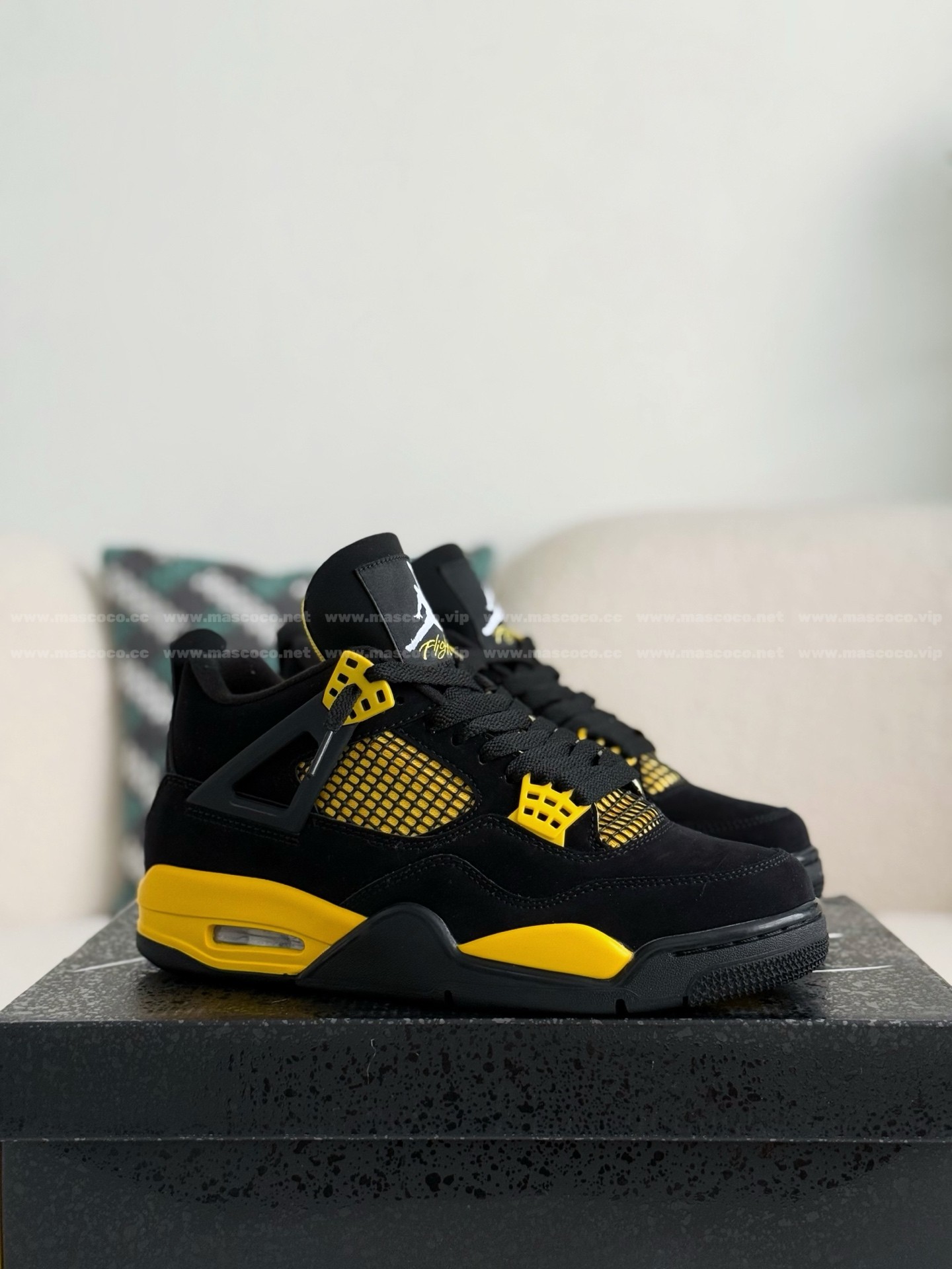 「#4327」Jordan Air Jordan 4 "Thunder" Leather Basketball Shoes Black Yellow - Image 2