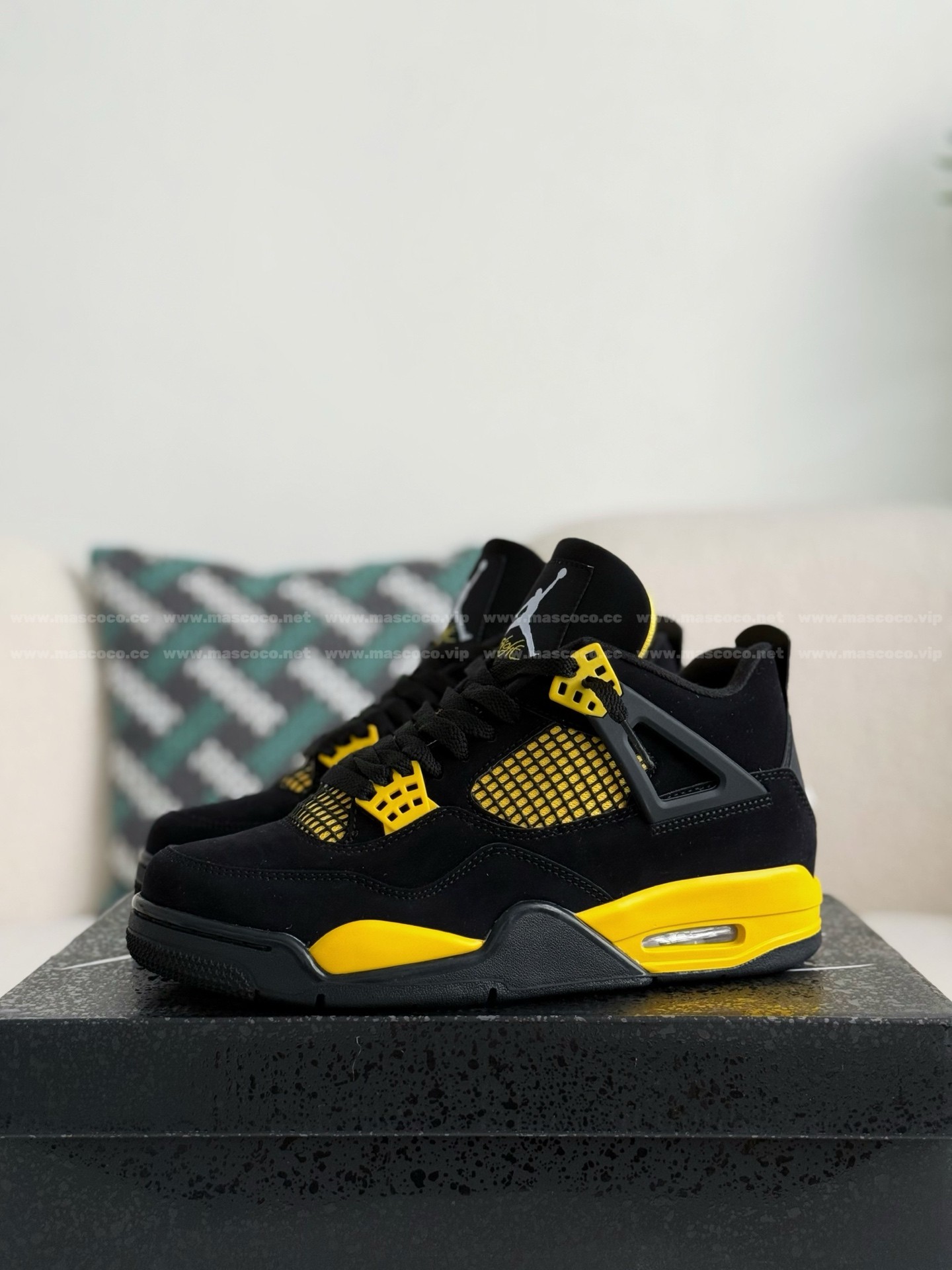 「#4327」Jordan Air Jordan 4 "Thunder" Leather Basketball Shoes Black Yellow