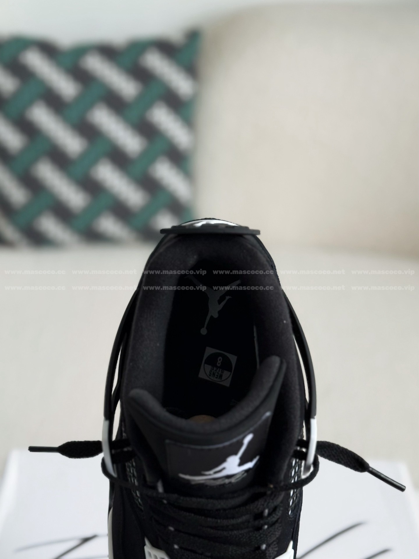 「#4328」Jordan Air Jordan 4 Retro "White Thunder" Leather Retro Basketball Shoes Black and White - Image 9