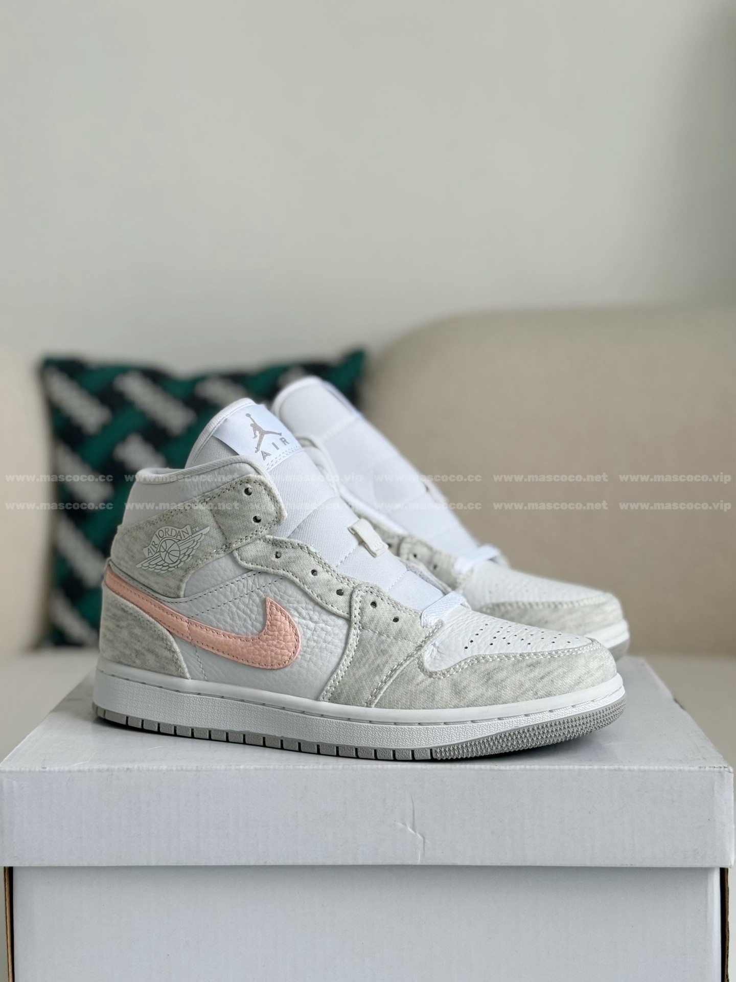 「#4529」Jordan Air Jordan 1 Retro Basketball Shoes - Image 2