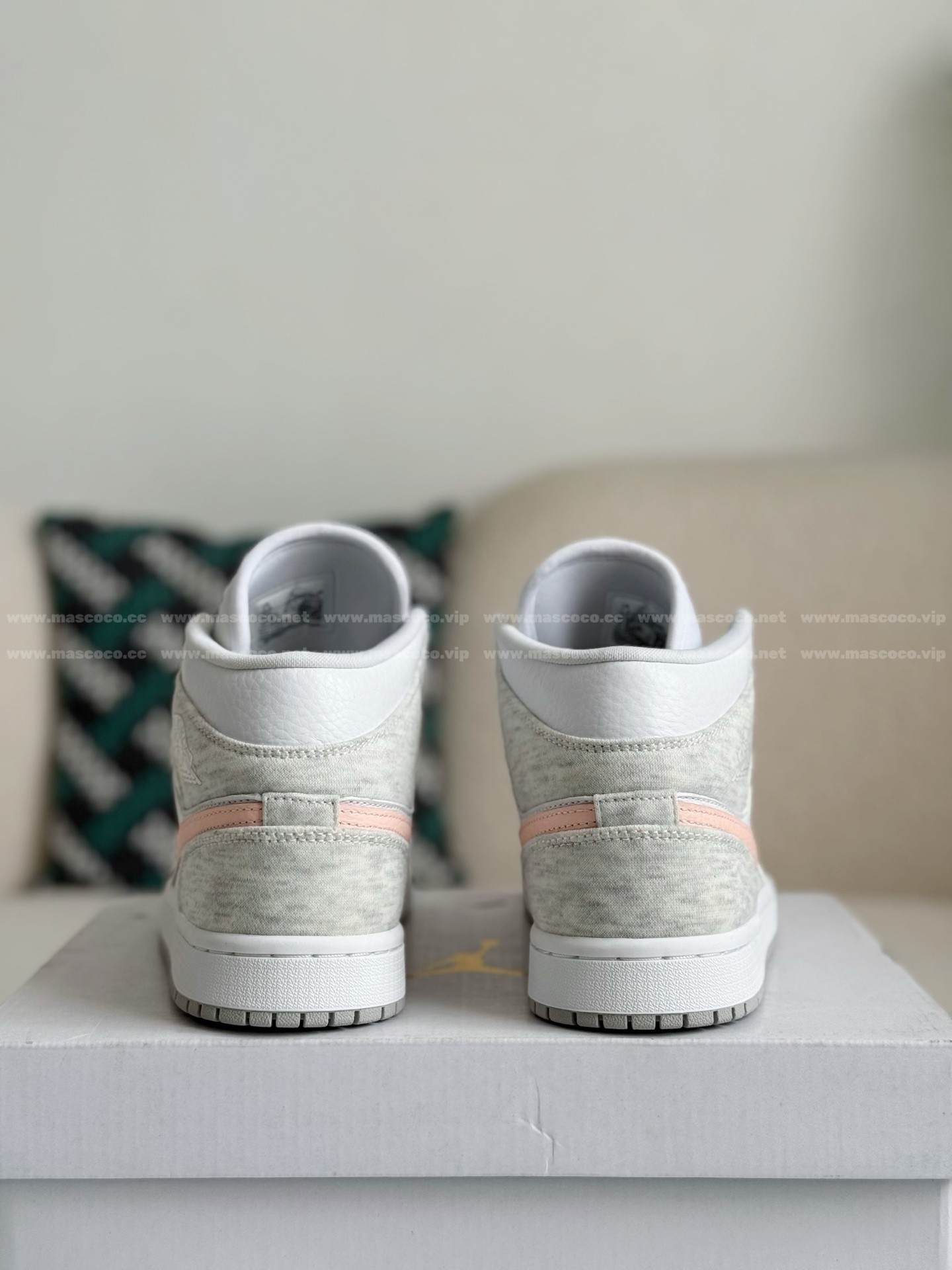「#4529」Jordan Air Jordan 1 Retro Basketball Shoes - Image 3