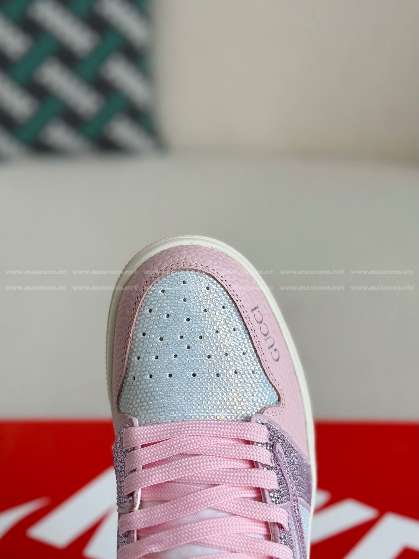 「#4533」Jordan 1 x Gucci Hand-Set Rhinestones Low Sneakers - Image 10