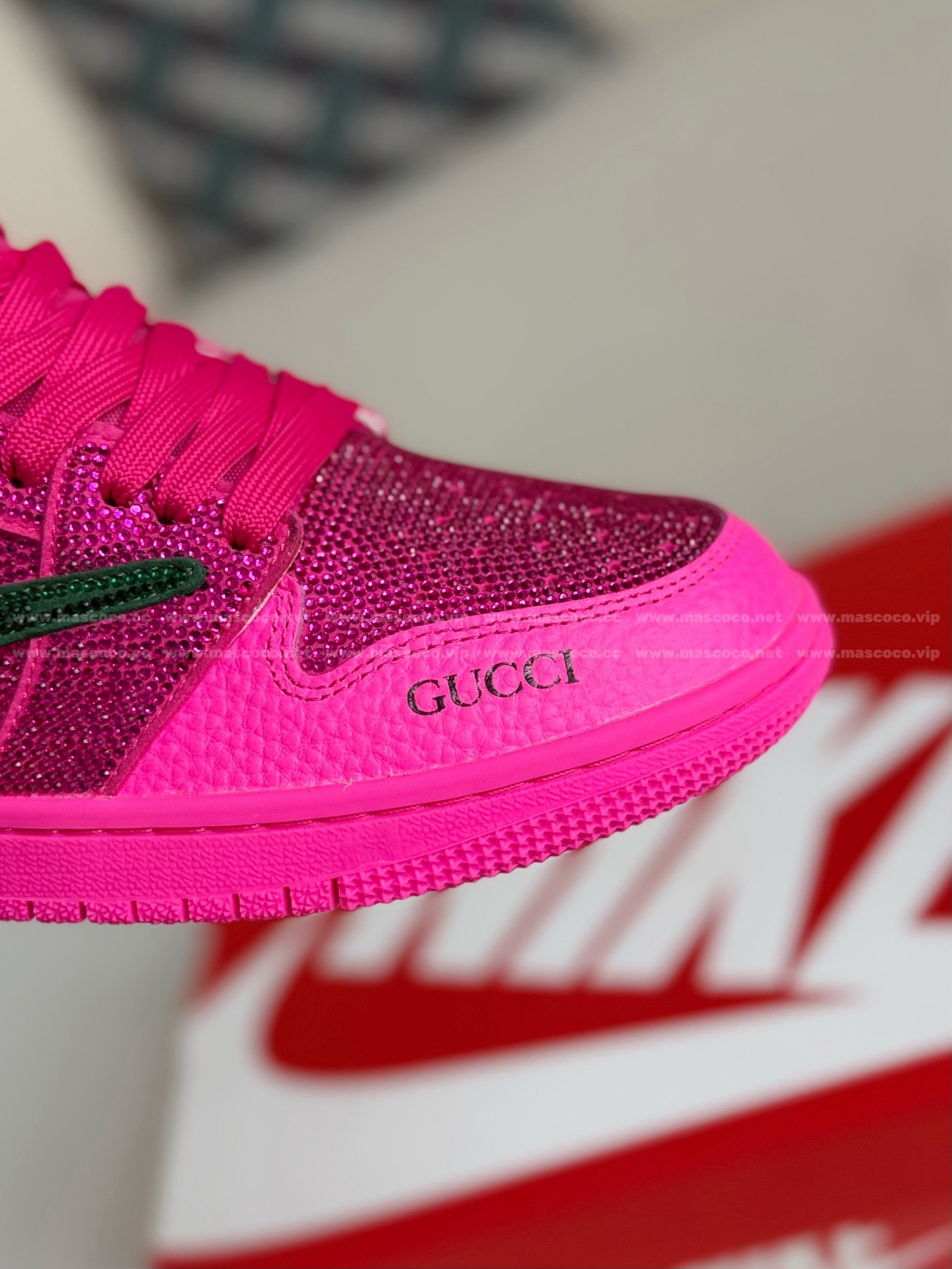 「#4534」Jordan 1 x Gucci Hand-Set Rhinestones Low Sneakers - Image 8