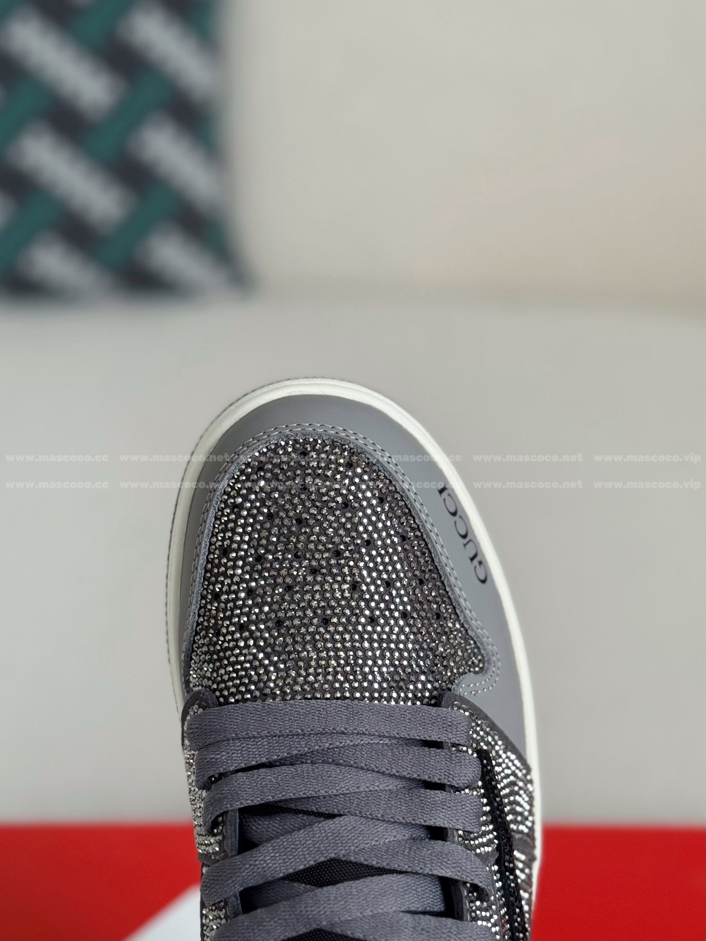 「#4537」Jordan 1 x Gucci Hand-Set Rhinestones Low Sneaker - Image 9