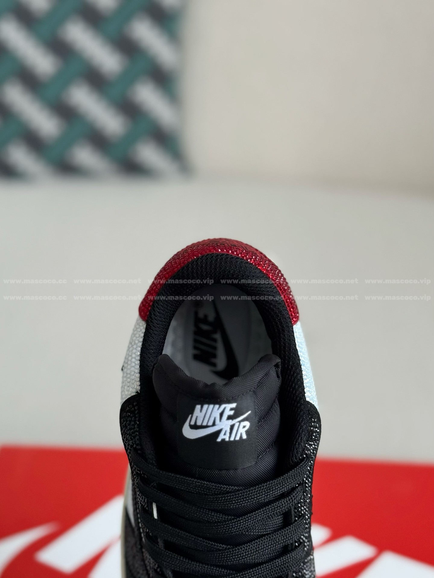 「#4538」Jordan 1 Hand-Set Rhinestones Low Sneakers - Image 8