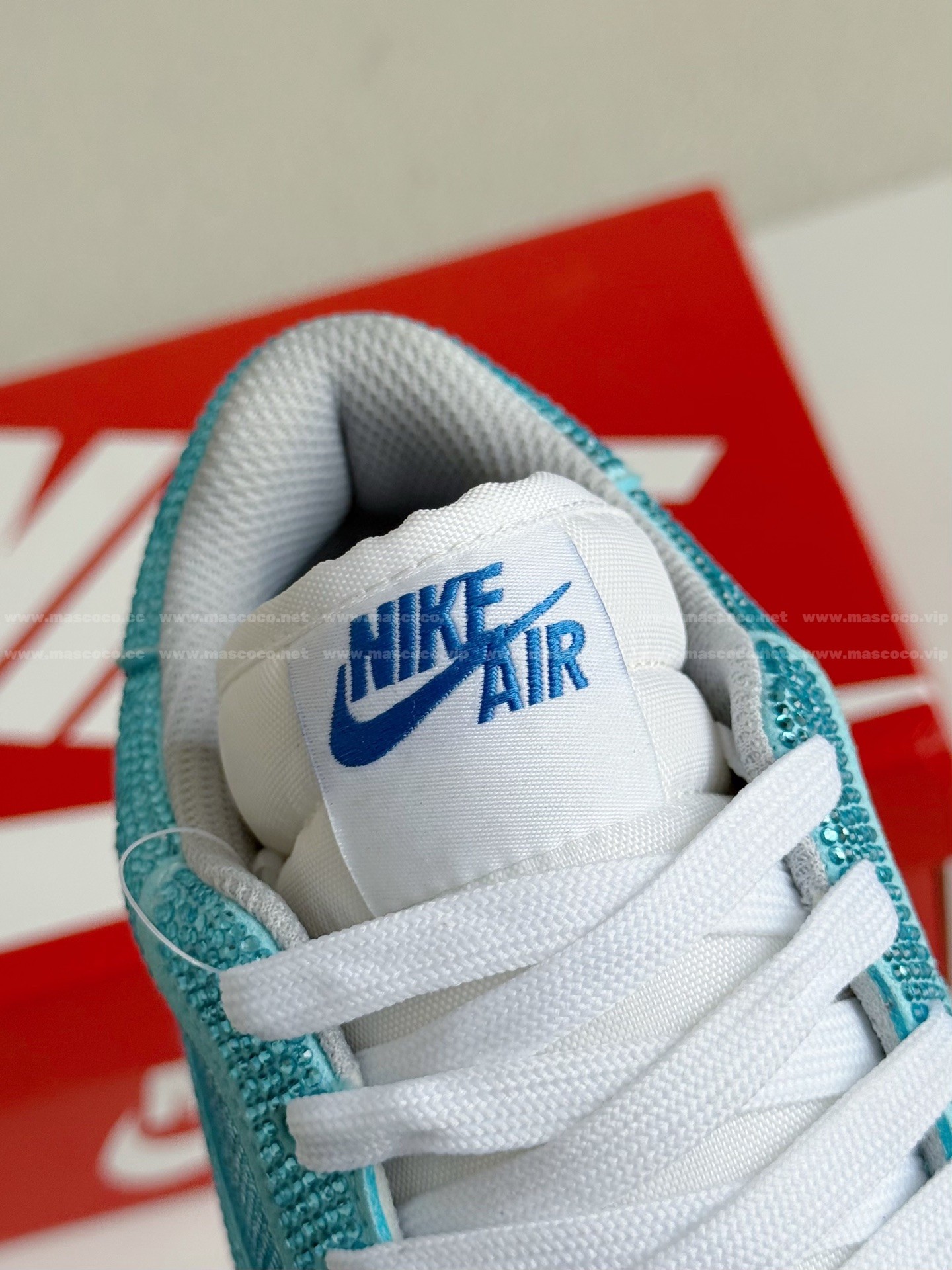 「#4540」Jordan 1 Hand-Set Rhinestones Low Sneakers - Image 10