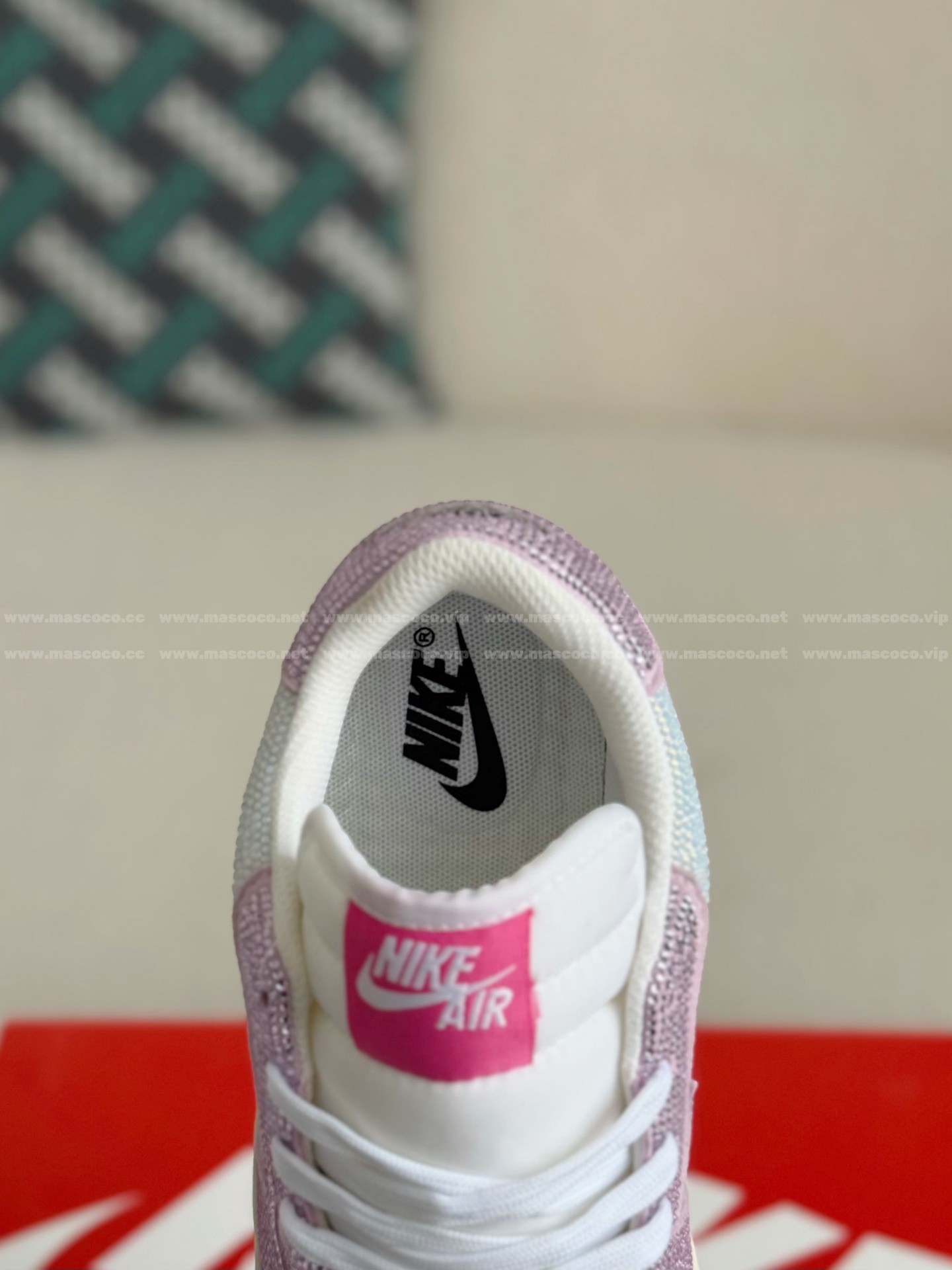 「#4542」Jordan 1 Hand-Set Rhinestones Low Sneakers - Image 8