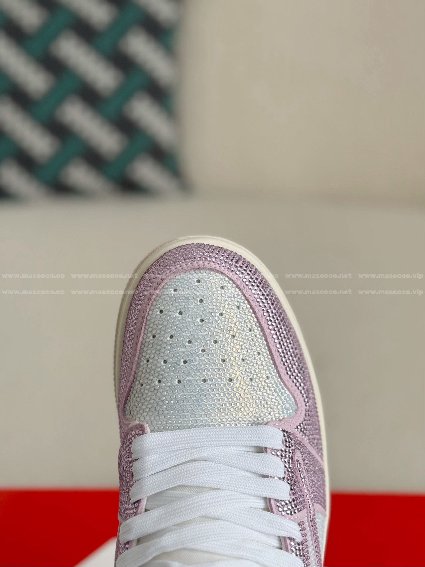 「#4542」Jordan 1 Hand-Set Rhinestones Low Sneakers - Image 9