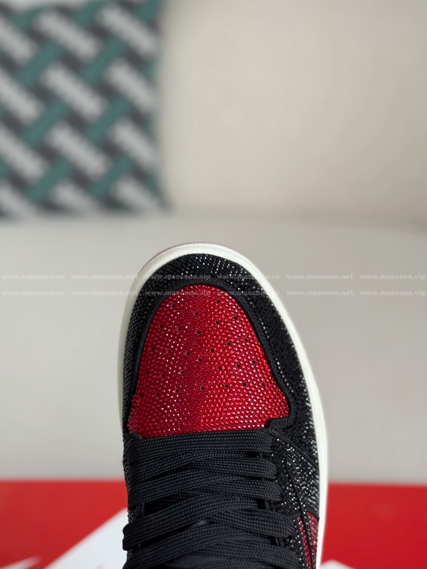 「#4544」Jordan 1 Hand-Set Rhinestones Low Sneakers - Image 9
