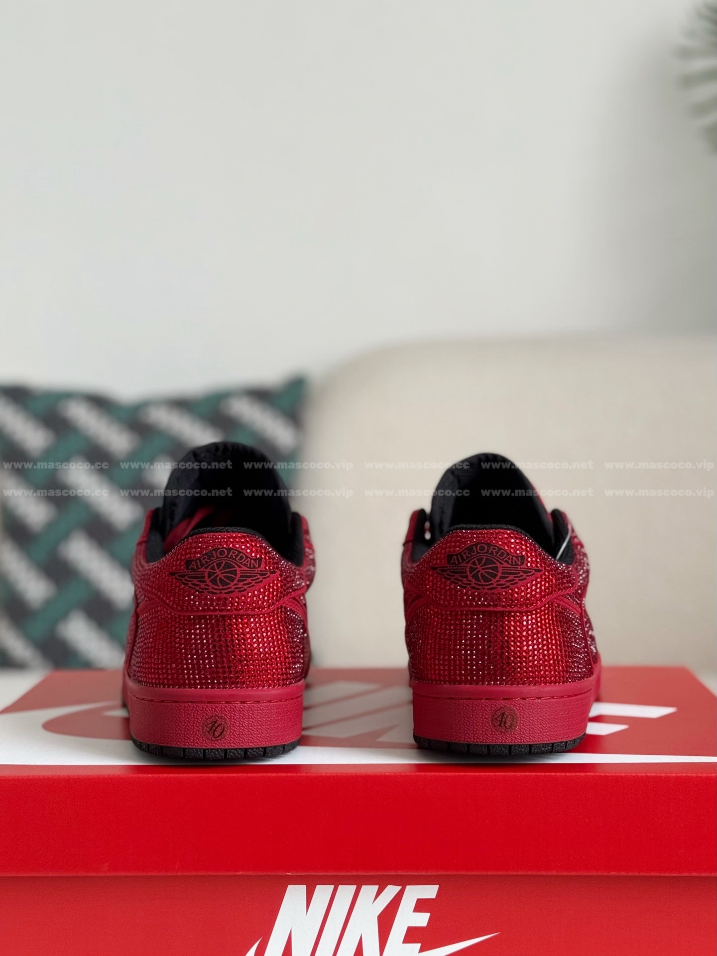 「#4545」Jordan 1 Hand-Set Rhinestones Low Sneakers - Image 3