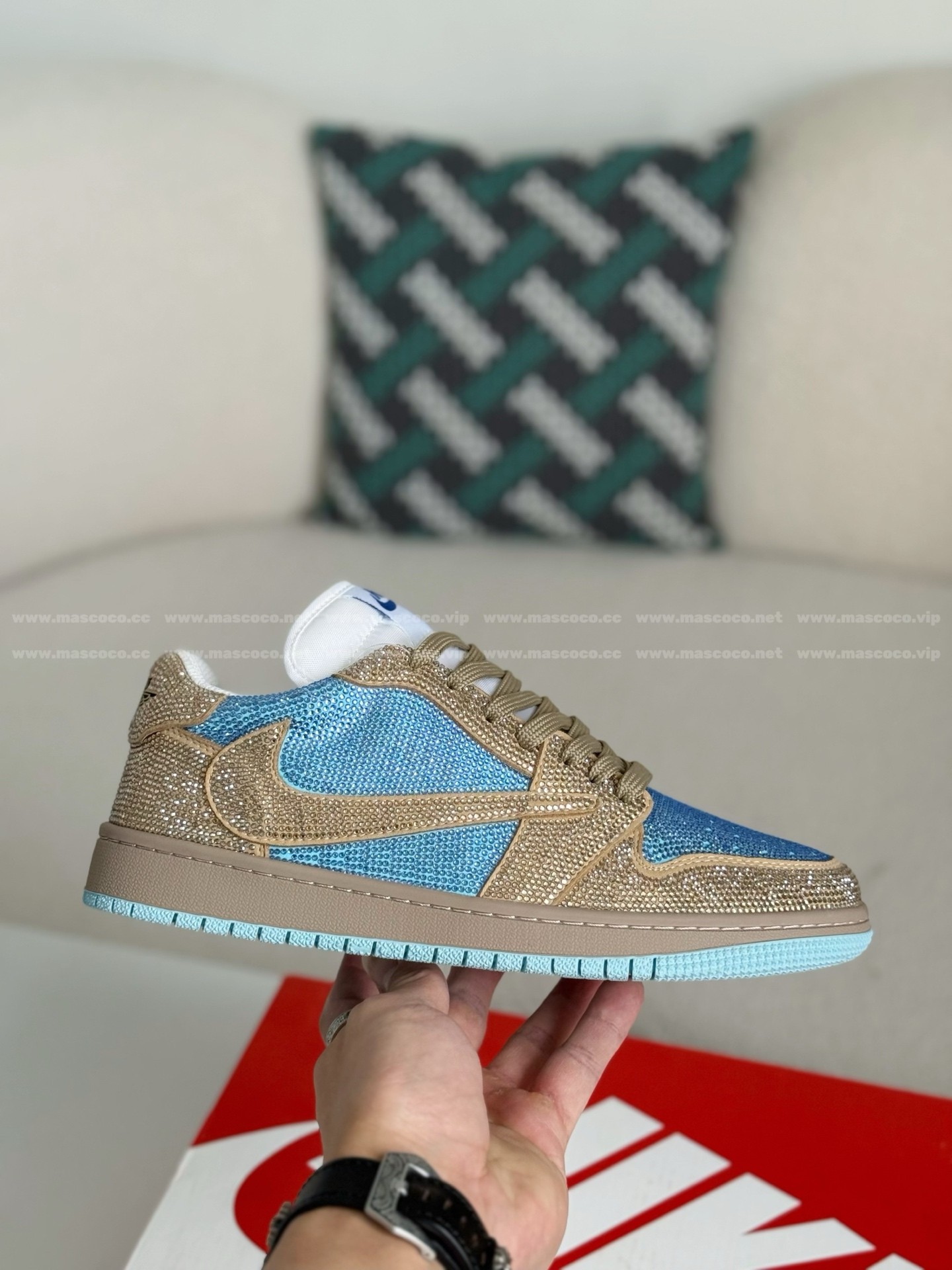 「#4548」Jordan 1 Hand-Set Rhinestones Low Sneakers - Image 6