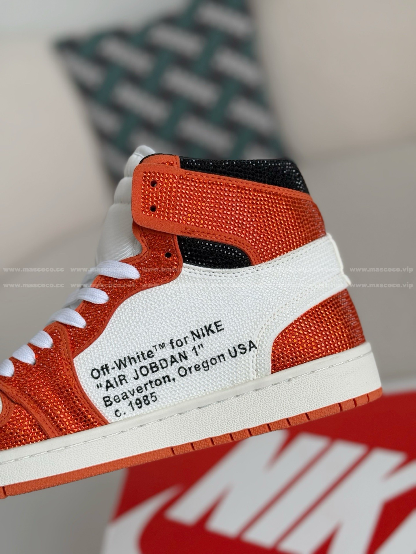 「#4550」Jordan 1 Off-white Hand-Set Rhinestones High Sneakers - Image 8
