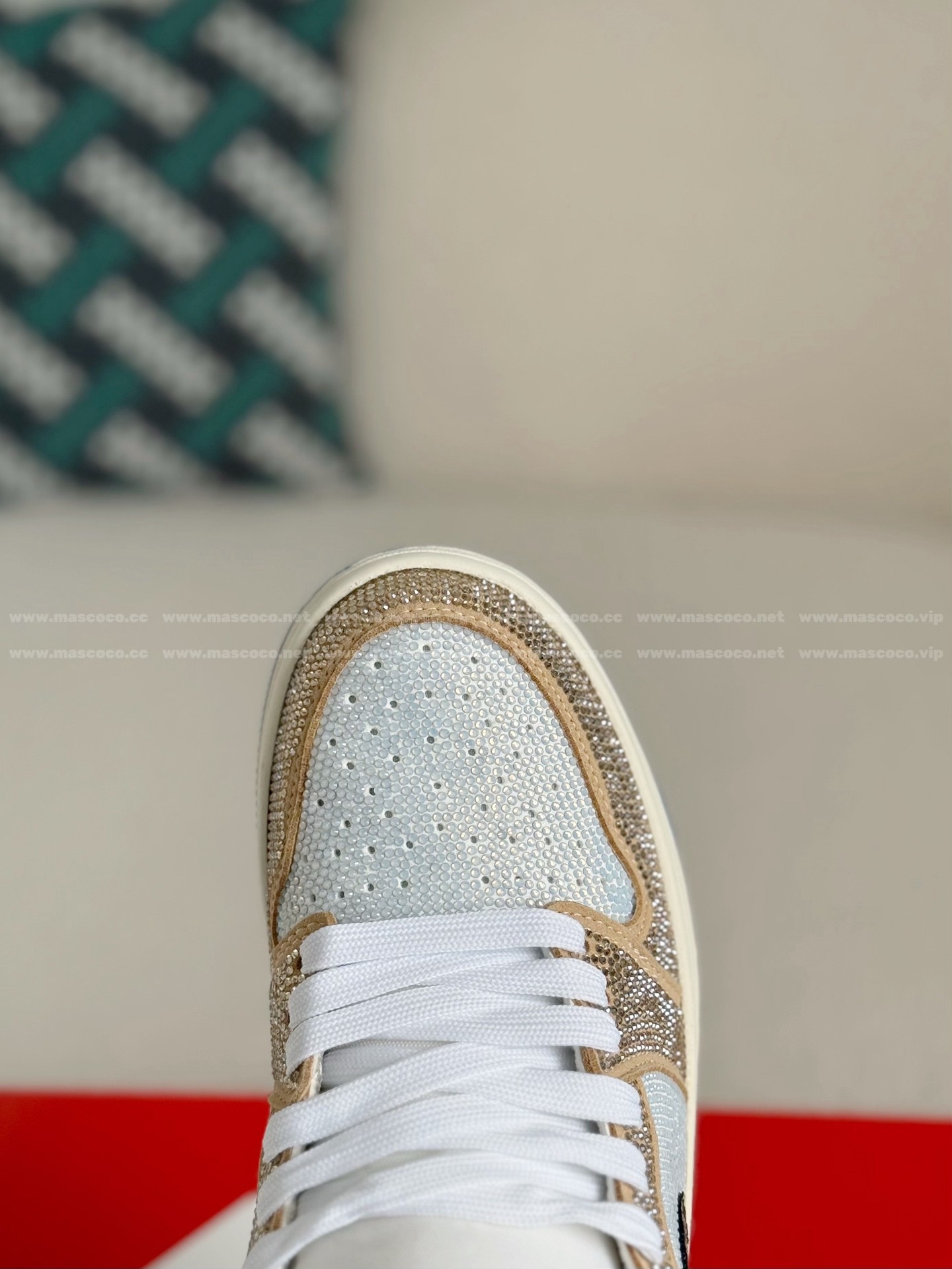 「#4555」Jordan 1 Hand-Set Rhinestones High Sneakers - Image 9