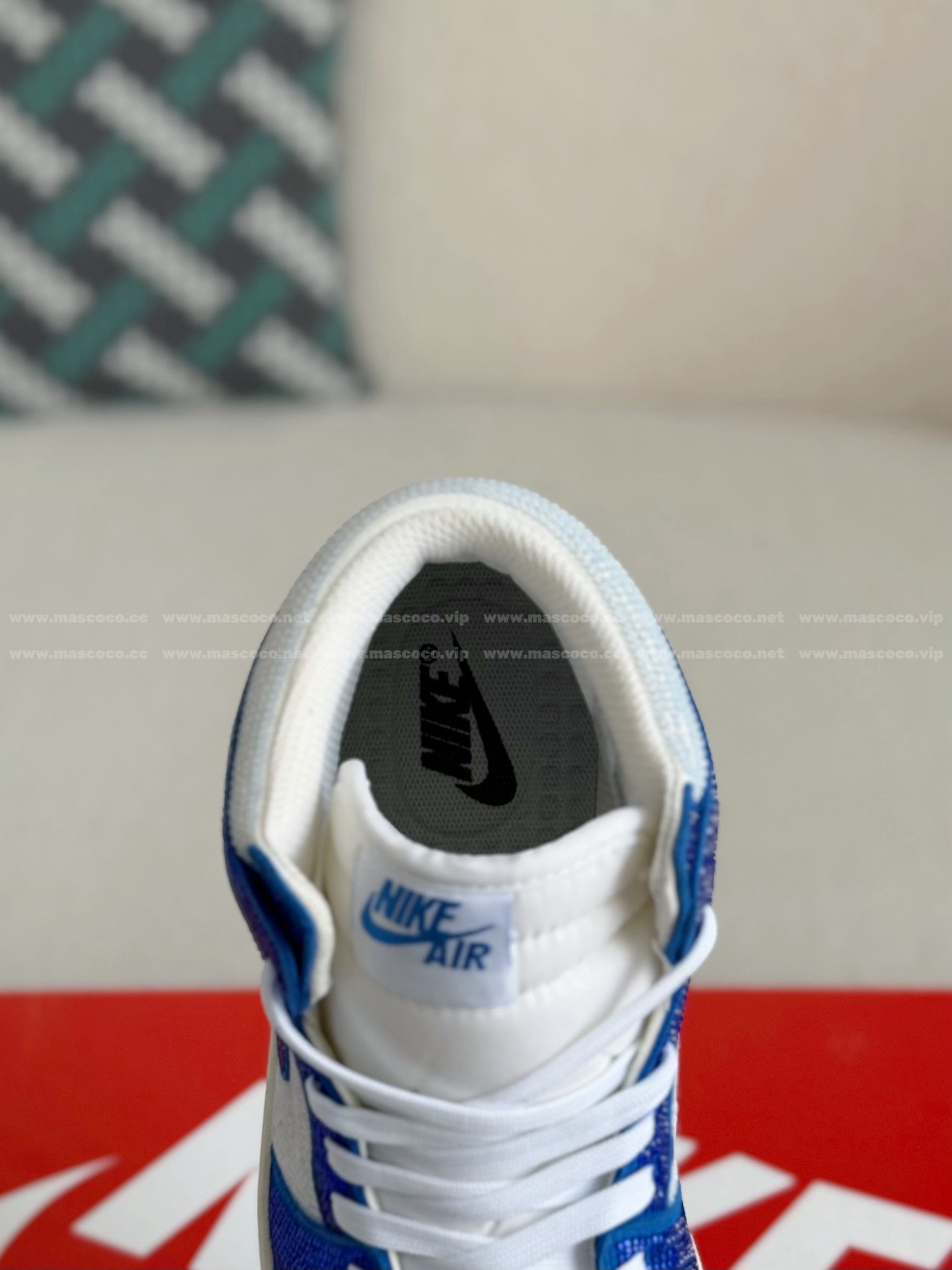 「#4556」Jordan 1 Hand-Set Rhinestones High Sneakers - Image 8