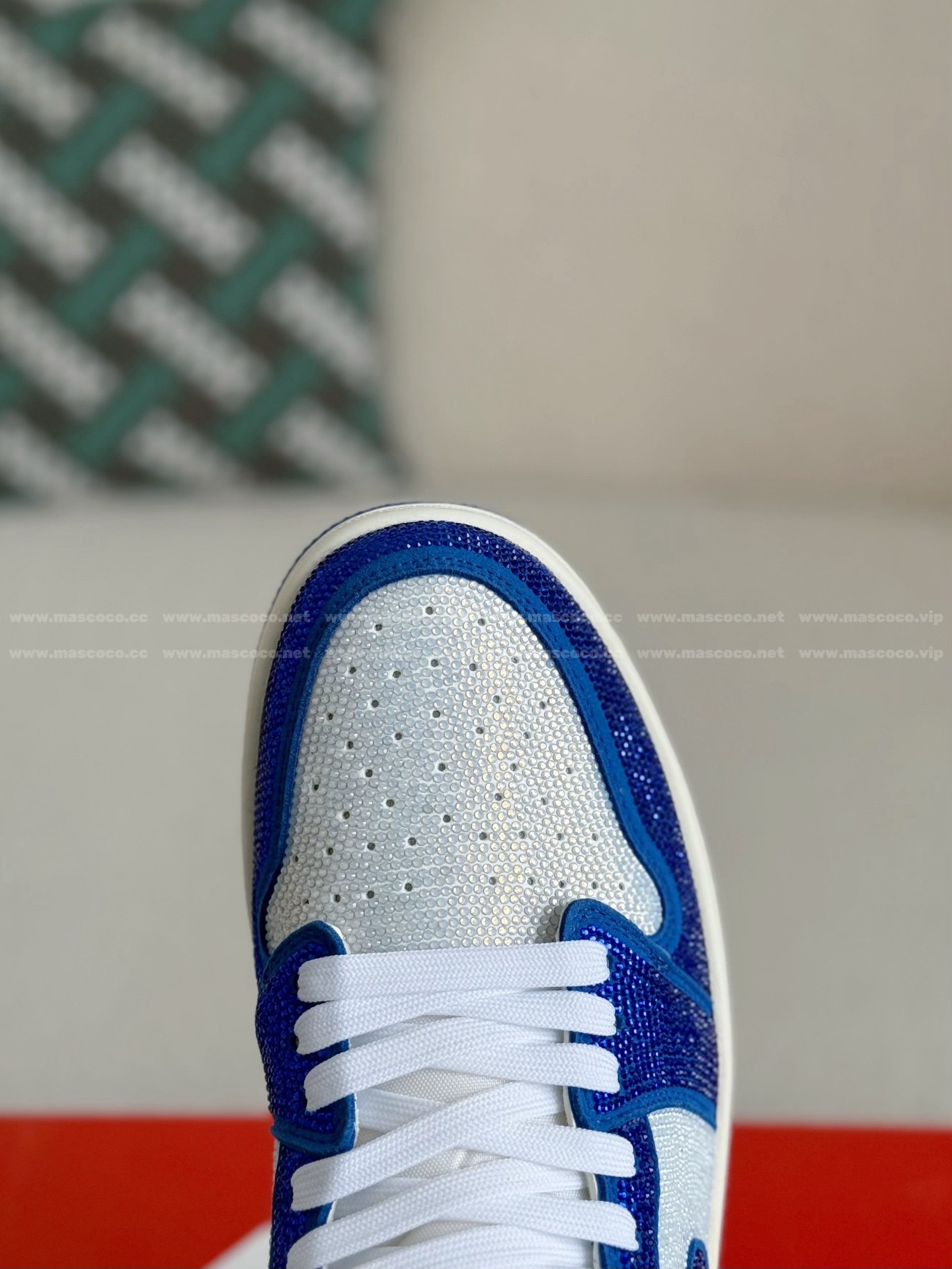 「#4556」Jordan 1 Hand-Set Rhinestones High Sneakers - Image 9