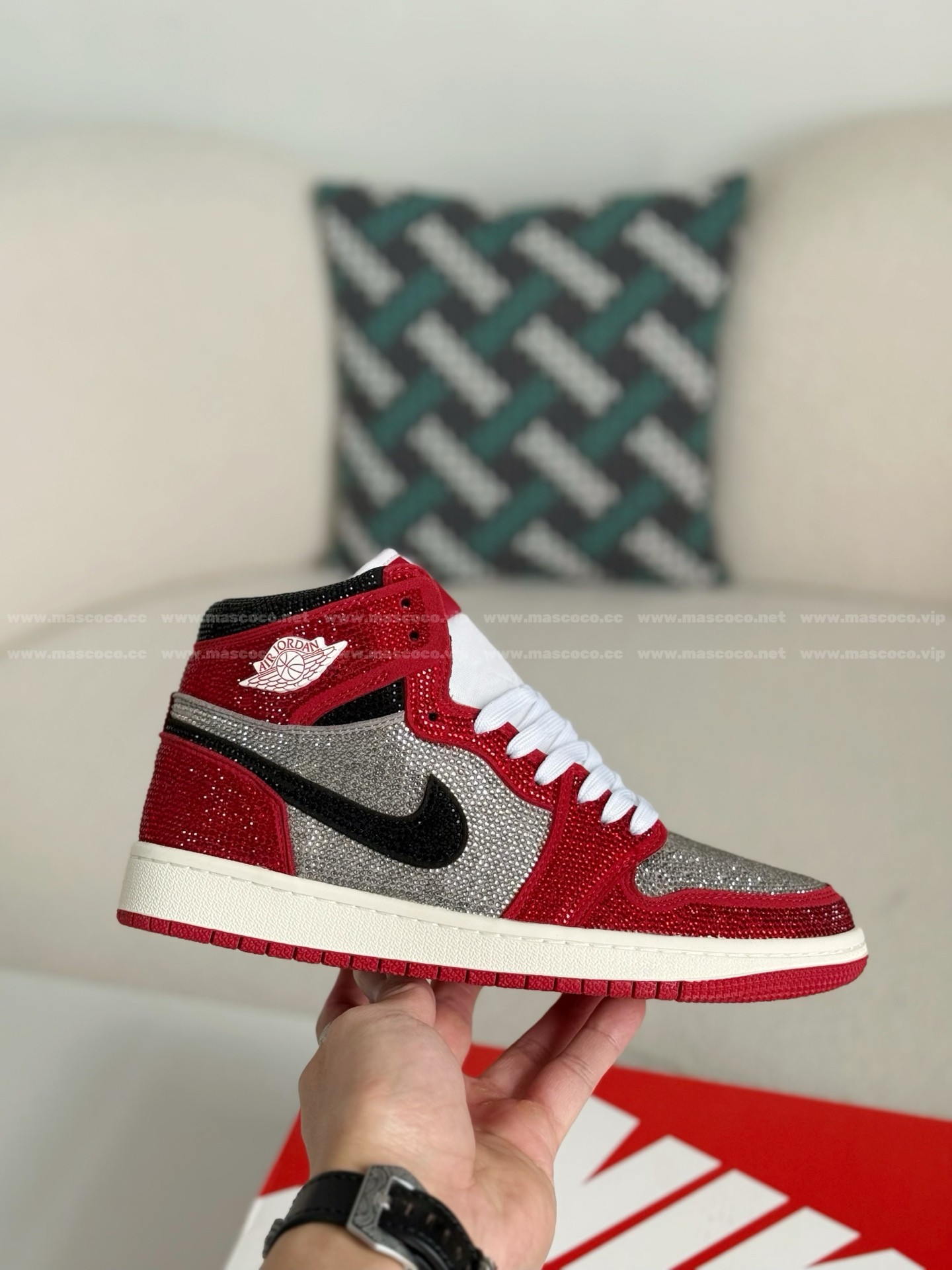 「#4559」Jordan 1 Hand-Set Rhinestones High Sneakers - Image 6