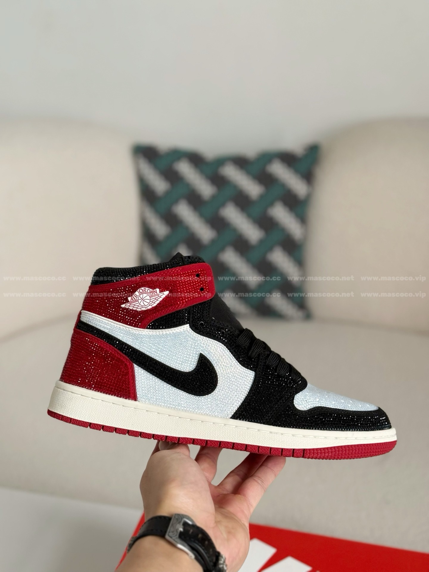「#4560」Jordan 1 Hand-Set Rhinestones High Sneakers - Image 6