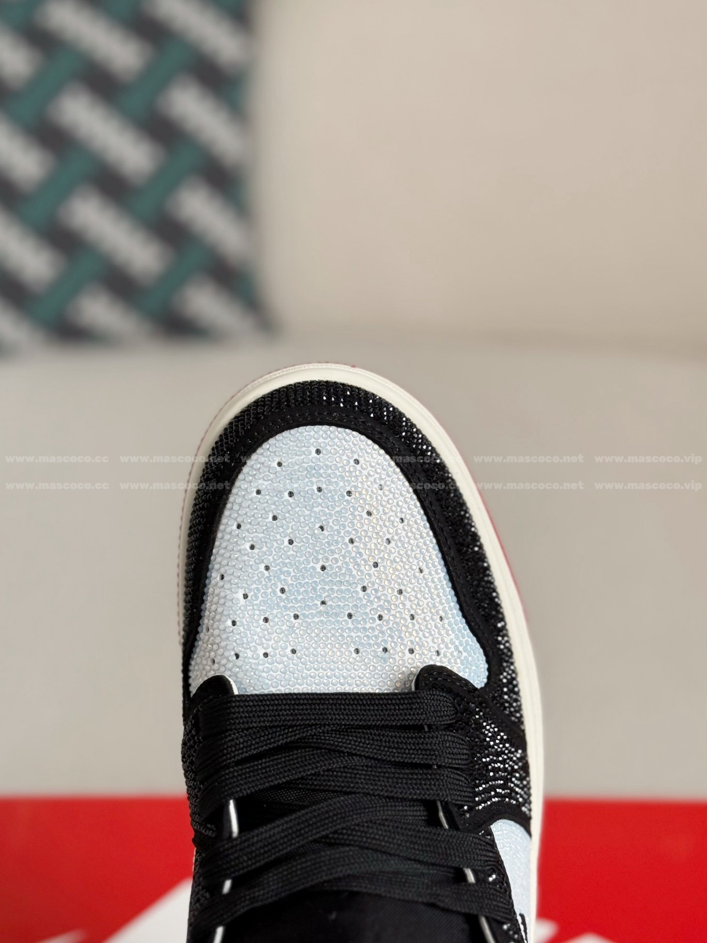 「#4560」Jordan 1 Hand-Set Rhinestones High Sneakers - Image 9