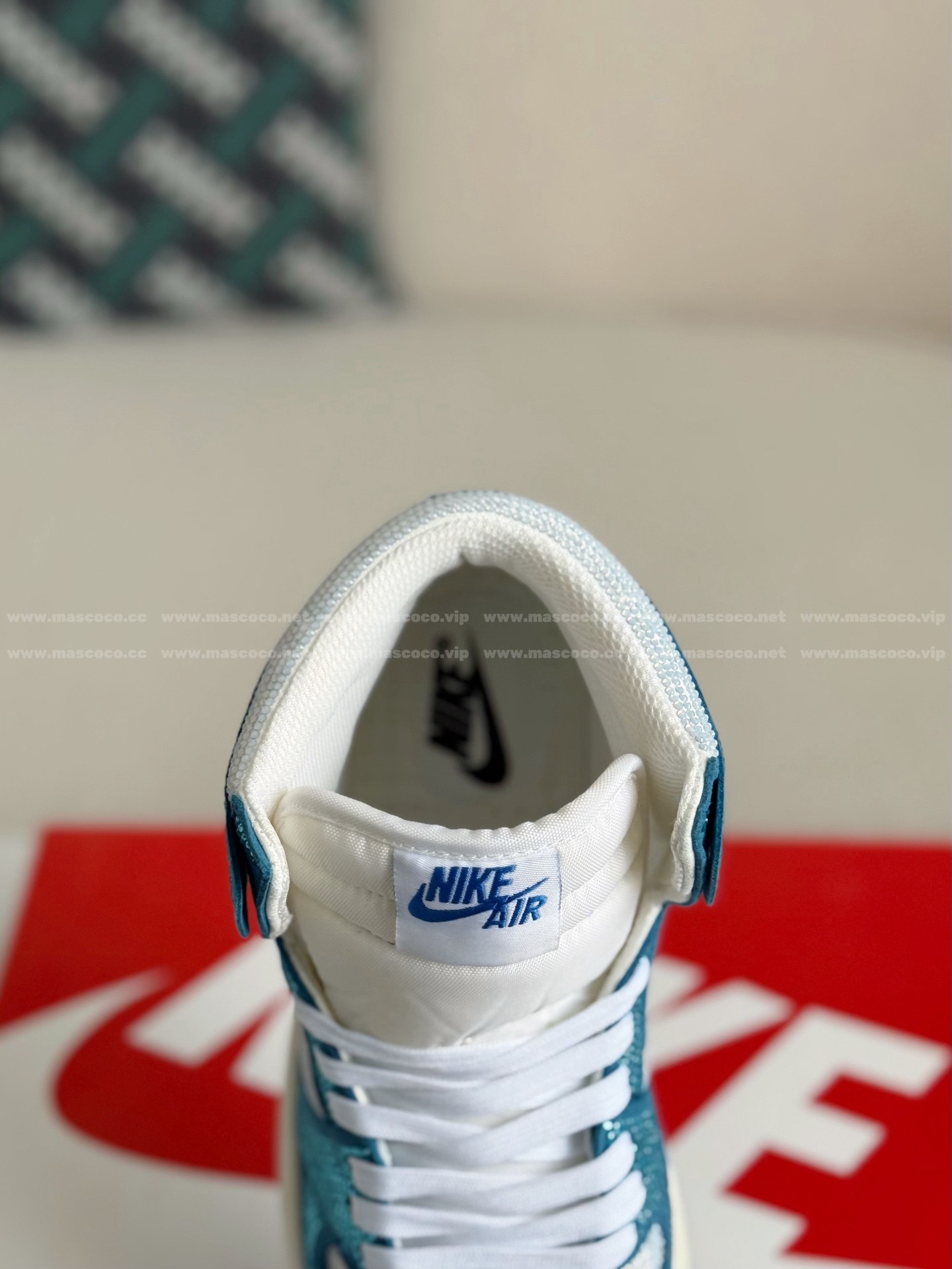 「#4574」Jordan 1 Hand-Set Rhinestones High Sneakers - Image 8