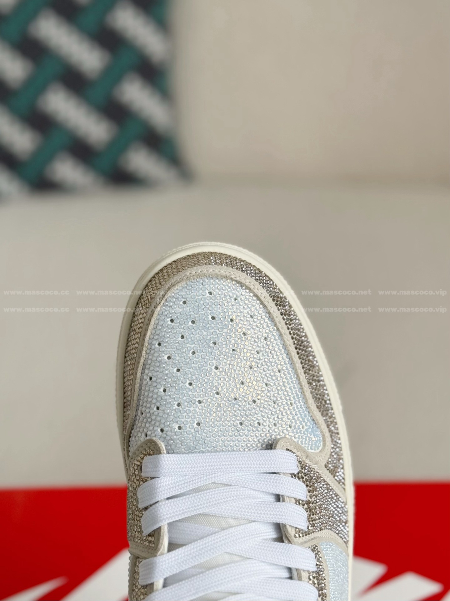 「#4576」Jordan 1 Hand-Set Rhinestones High Sneakers - Image 9