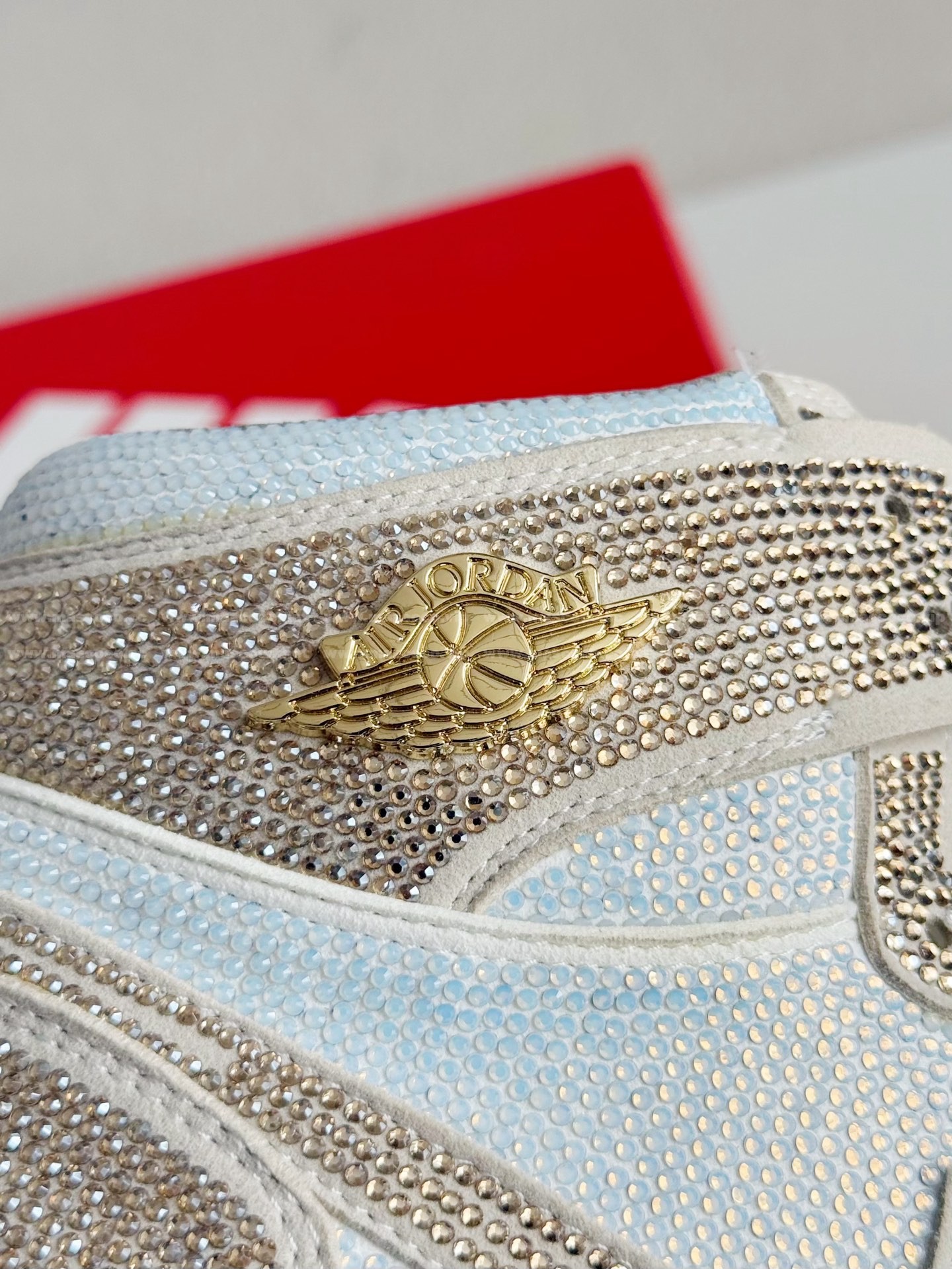 「#4576」Jordan 1 Hand-Set Rhinestones High Sneakers - Image 10