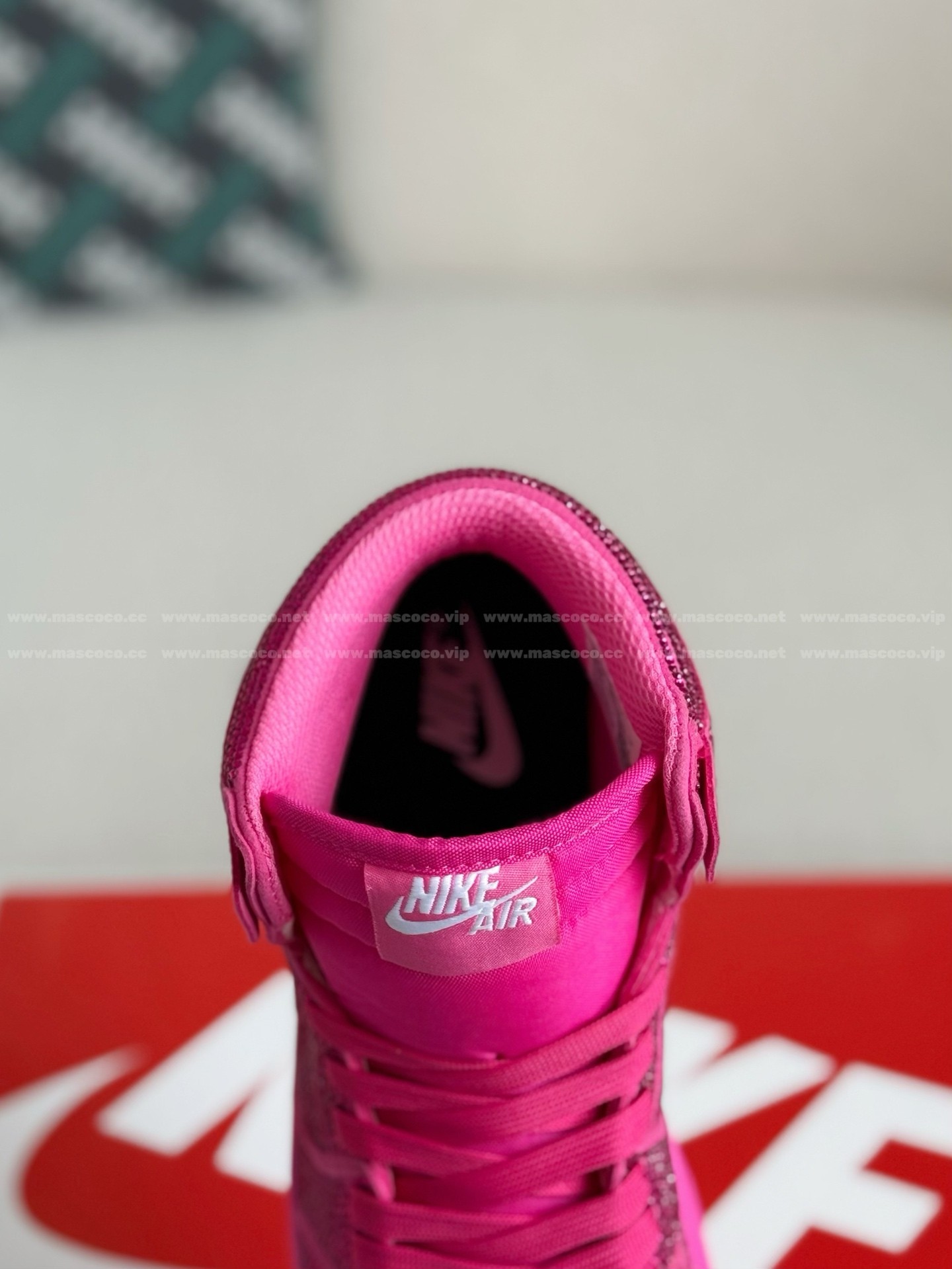 「#4577」Jordan 1 Hand-Set Rhinestones High Sneakers - Image 8