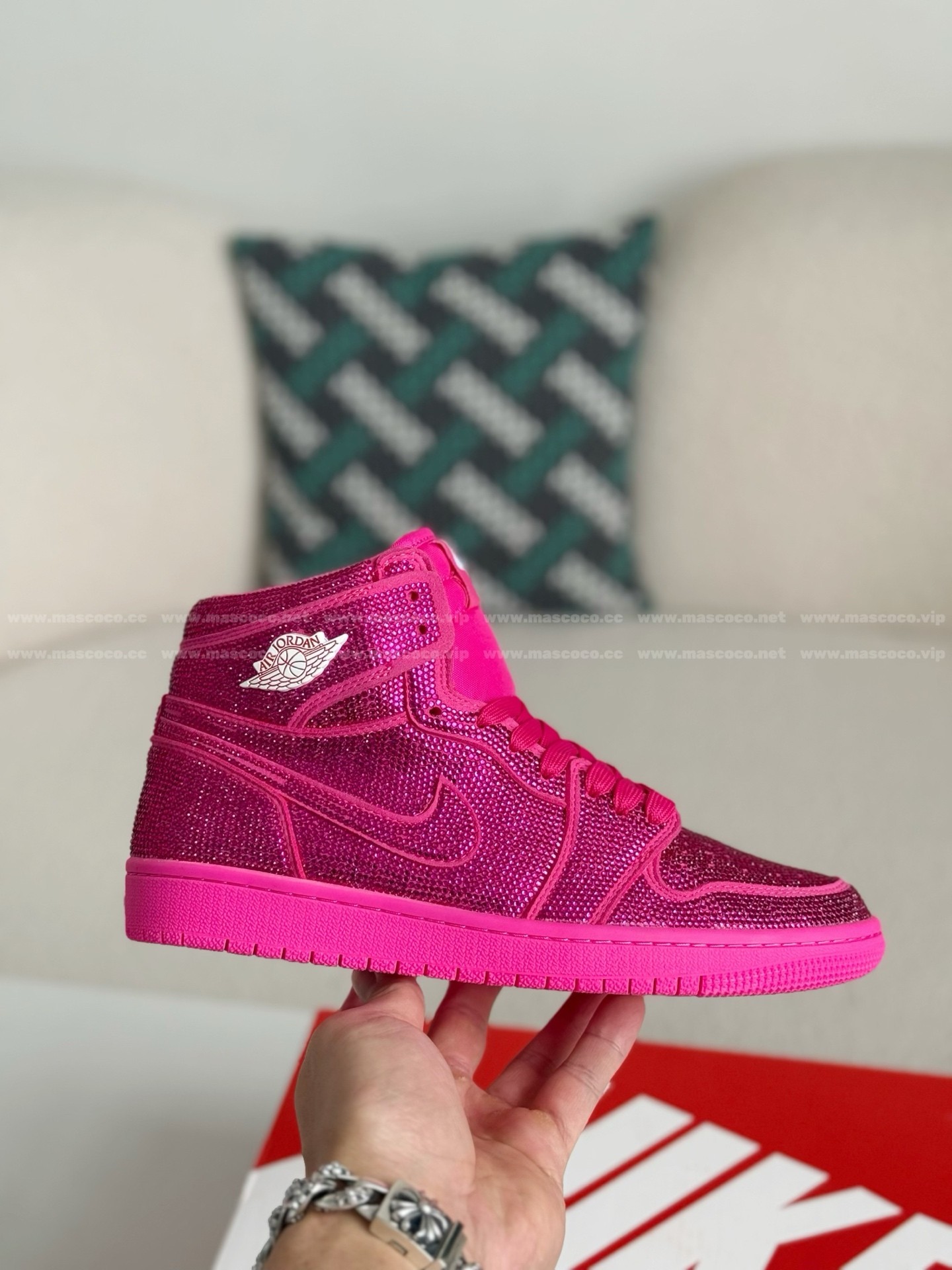 「#4577」Jordan 1 Hand-Set Rhinestones High Sneakers - Image 6
