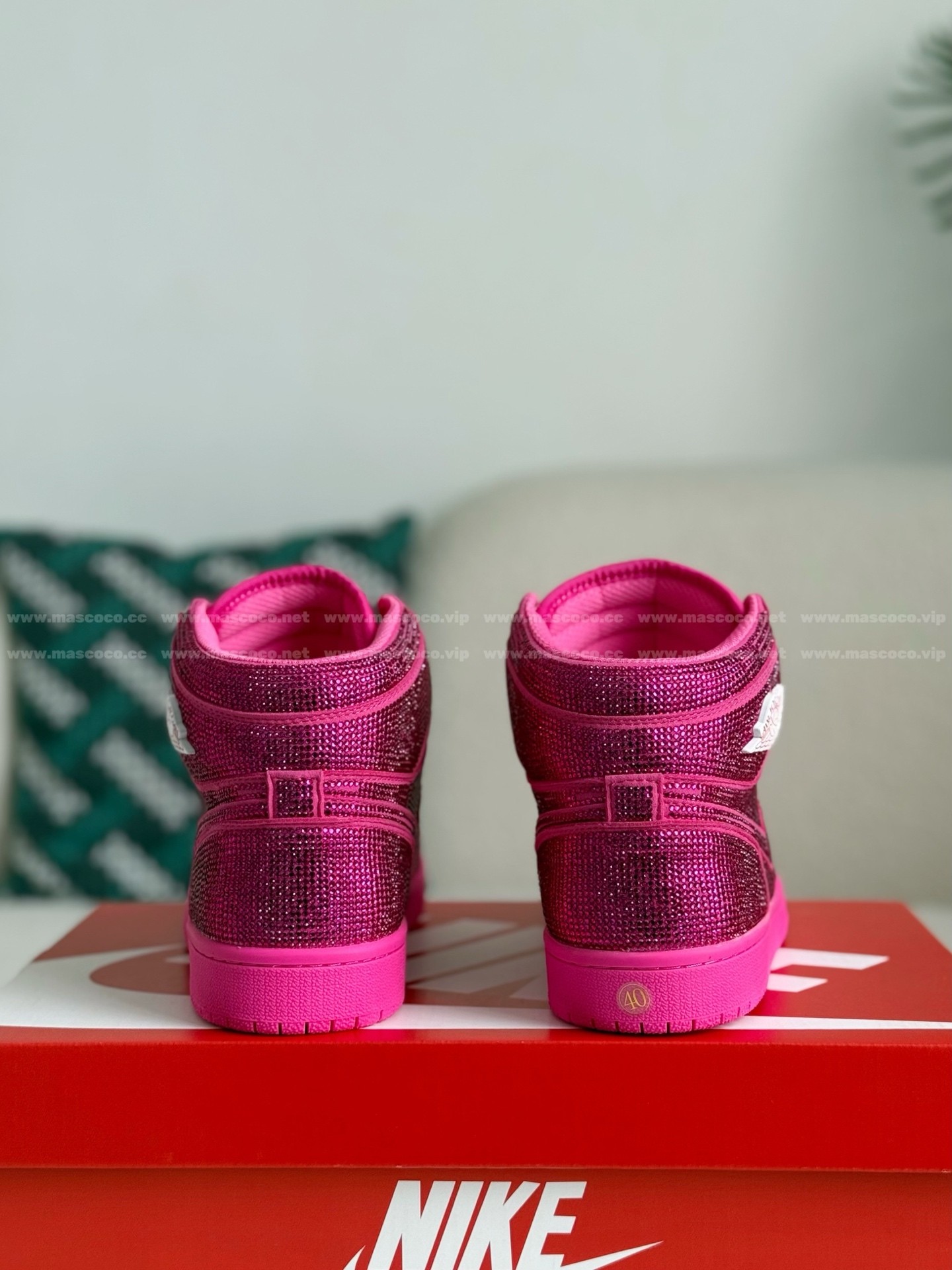 「#4577」Jordan 1 Hand-Set Rhinestones High Sneakers - Image 3
