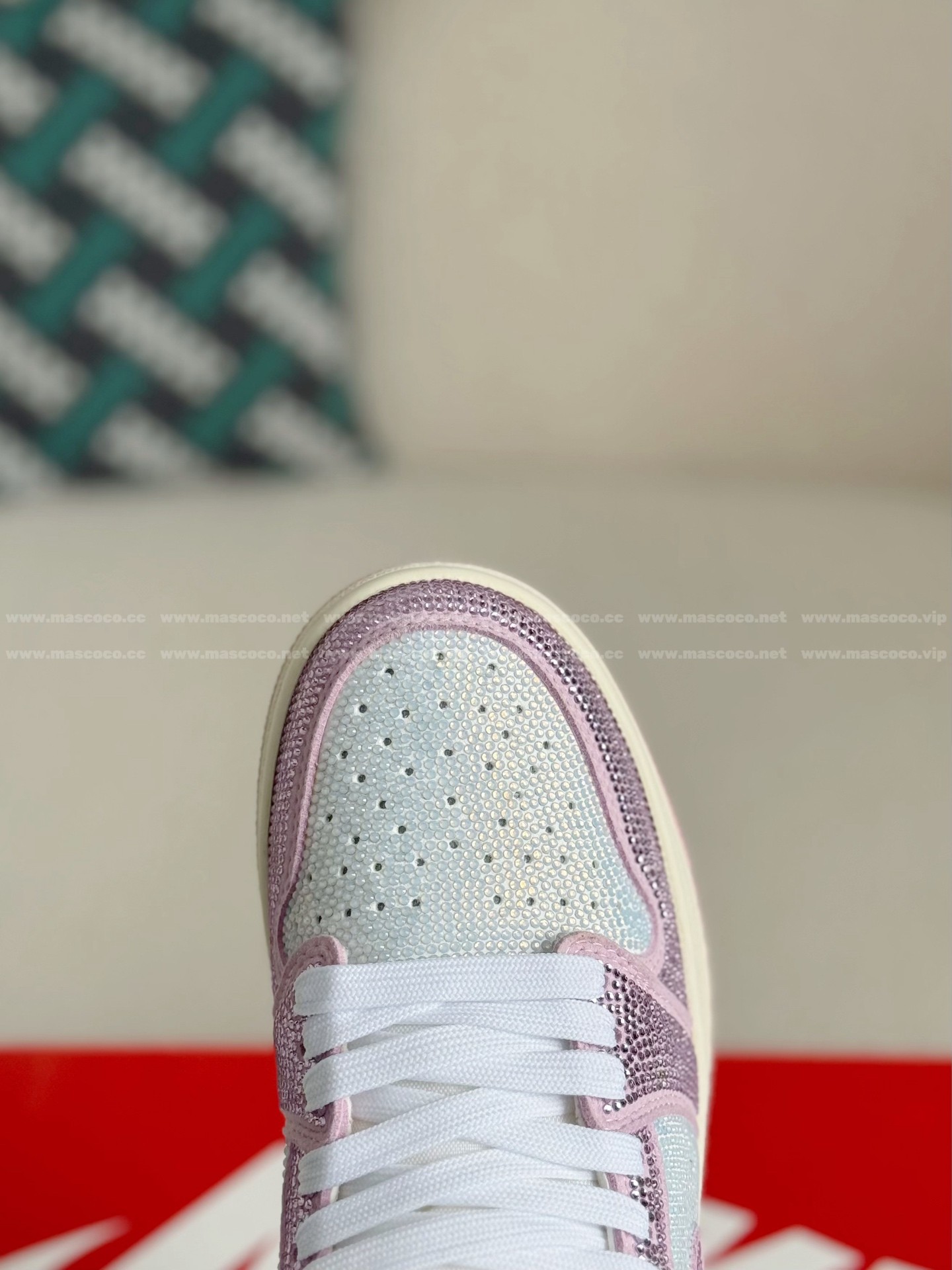 「#4578」Jordan 1 Hand-Set Rhinestones High Sneakers - Image 9