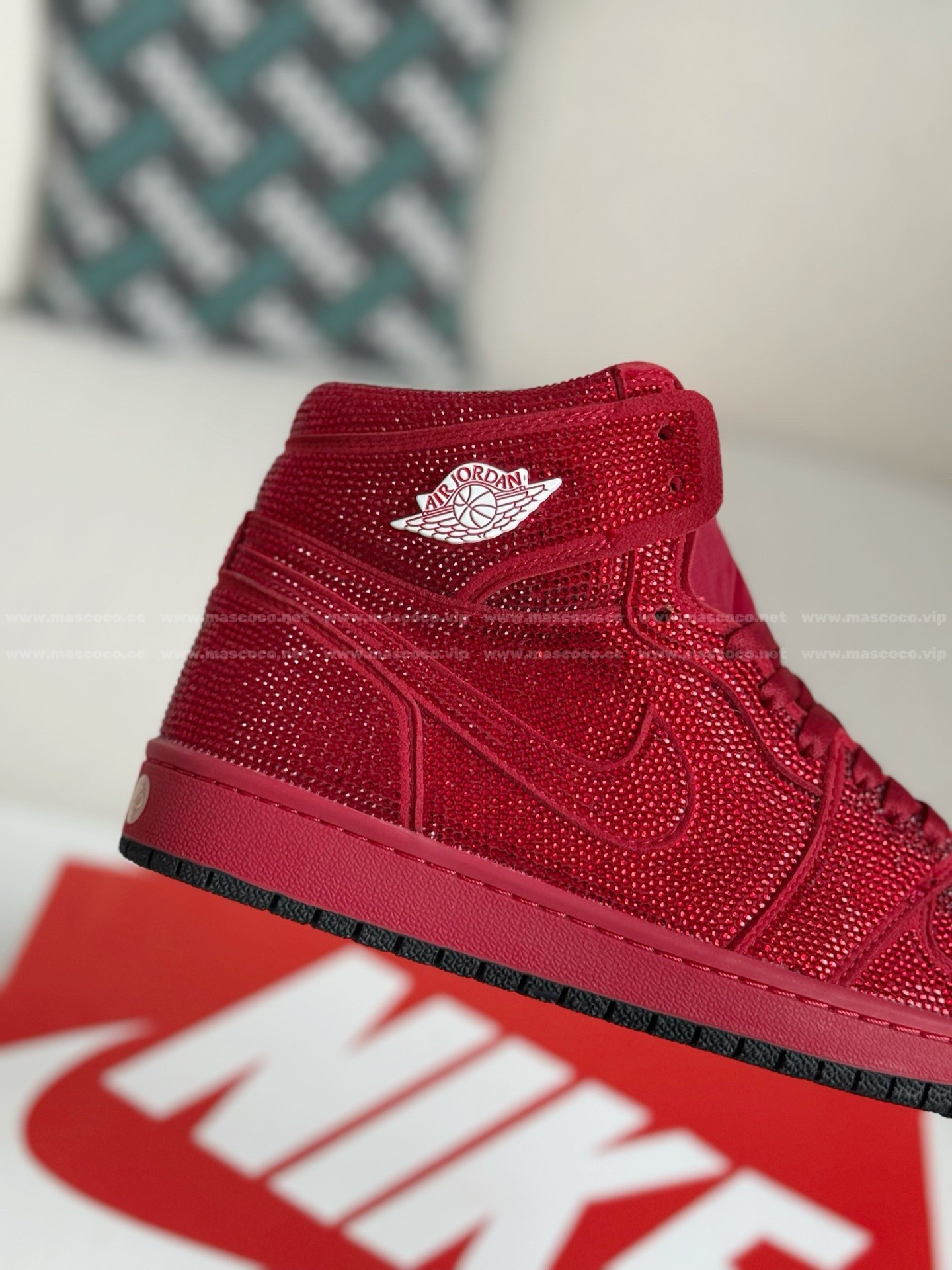 「#4579」Jordan 1 Hand-Set Rhinestones High Sneakers - Image 7