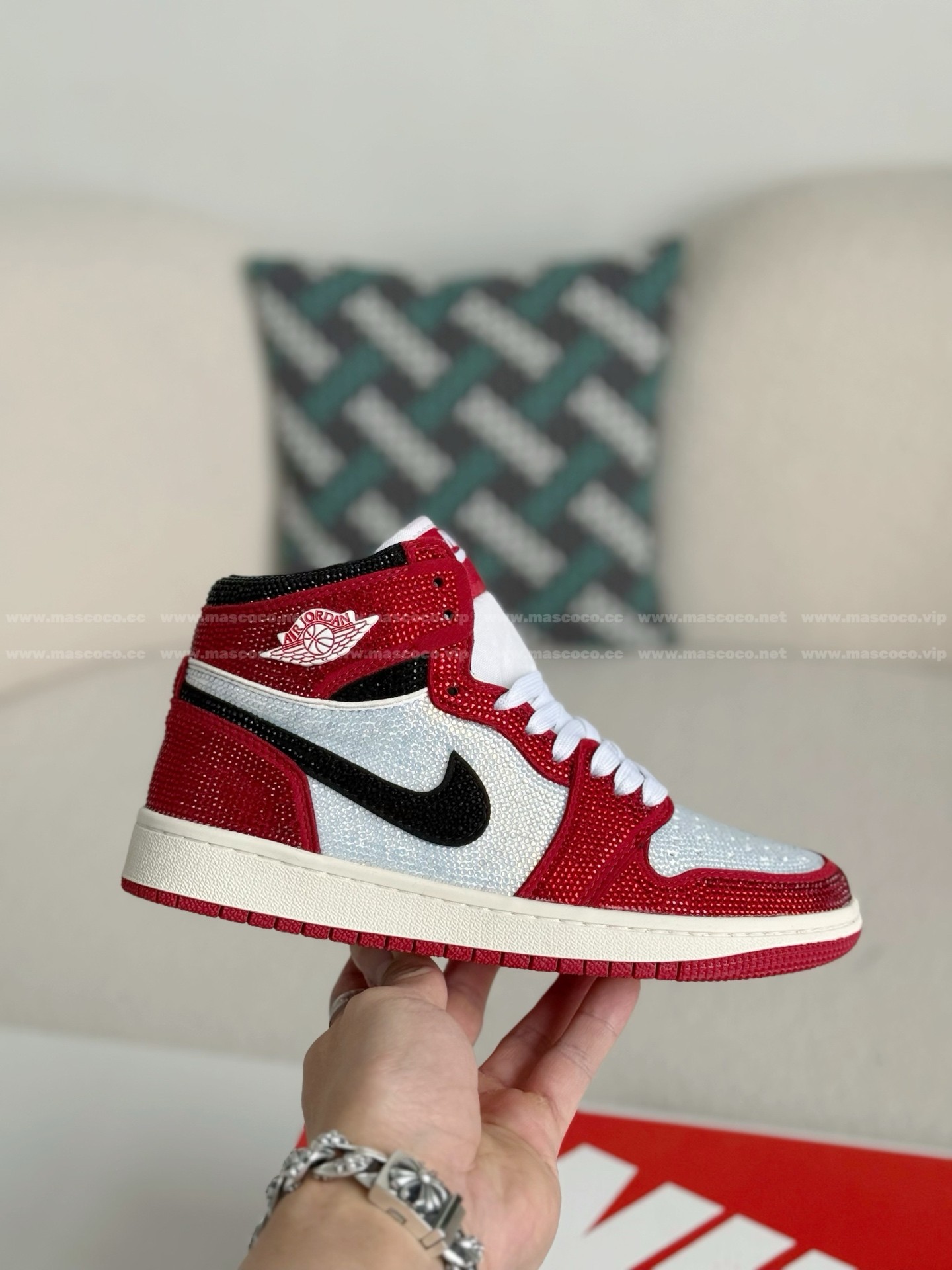 「#4580」Jordan 1 Hand-Set Rhinestones High Sneakers - Image 6