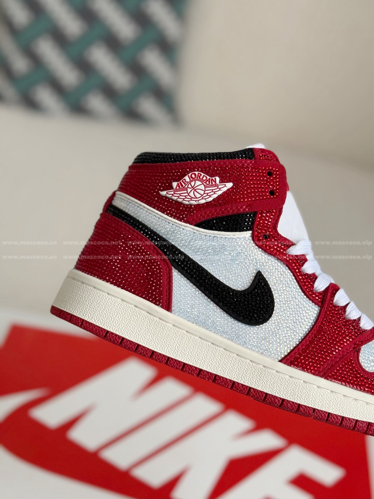 「#4580」Jordan 1 Hand-Set Rhinestones High Sneakers - Image 7