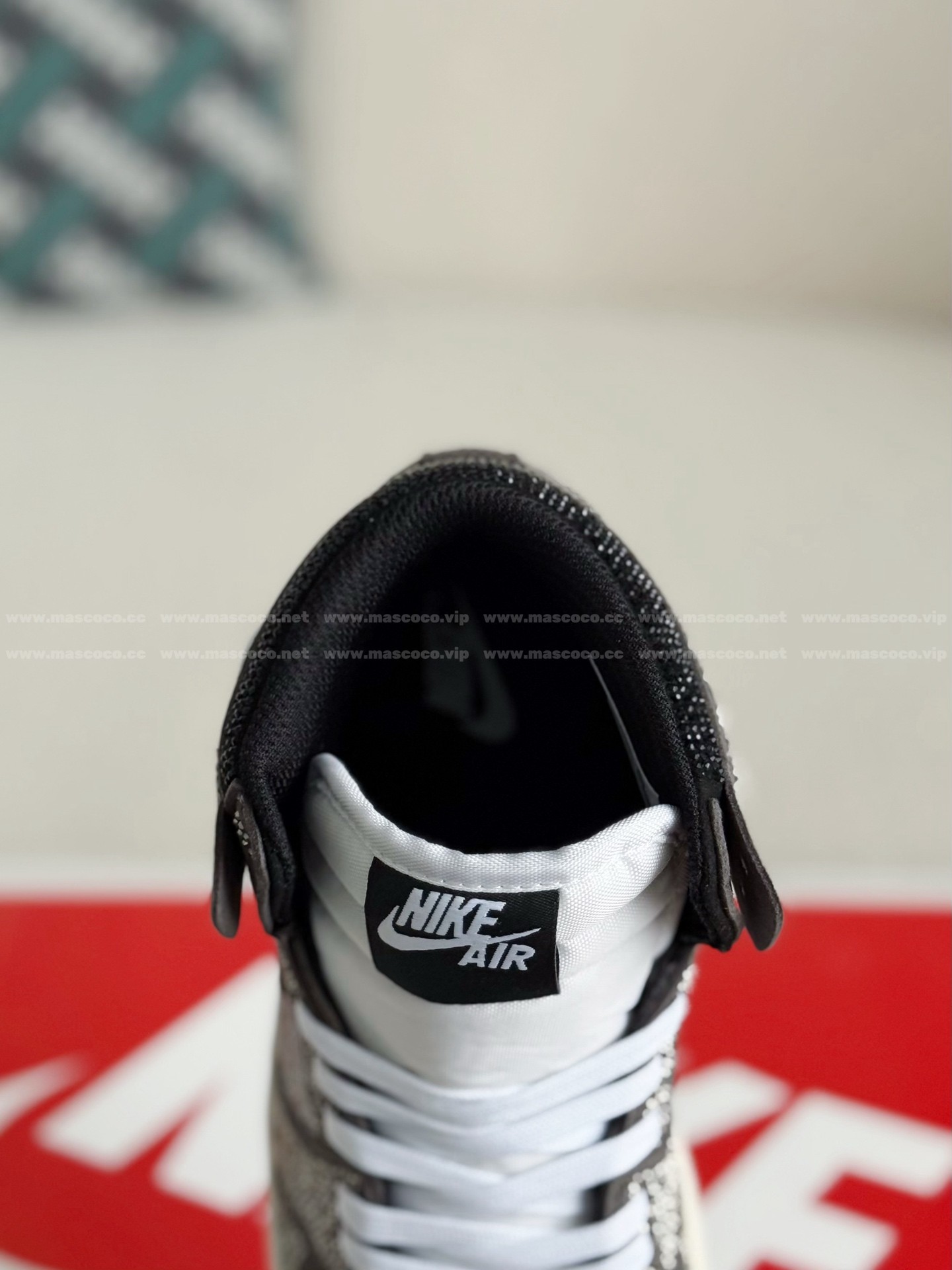 「#4583」Jordan 1 Hand-Set Rhinestones High Sneakers - Image 8