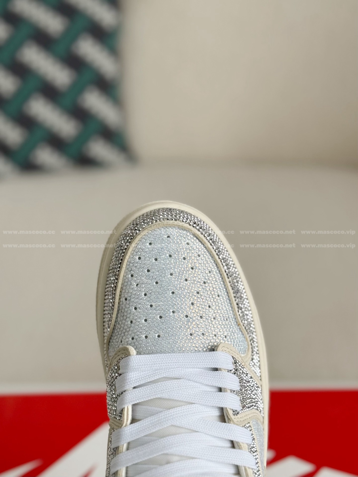「#4585」Jordan 1 Hand-Set Rhinestones High Sneakers - Image 9