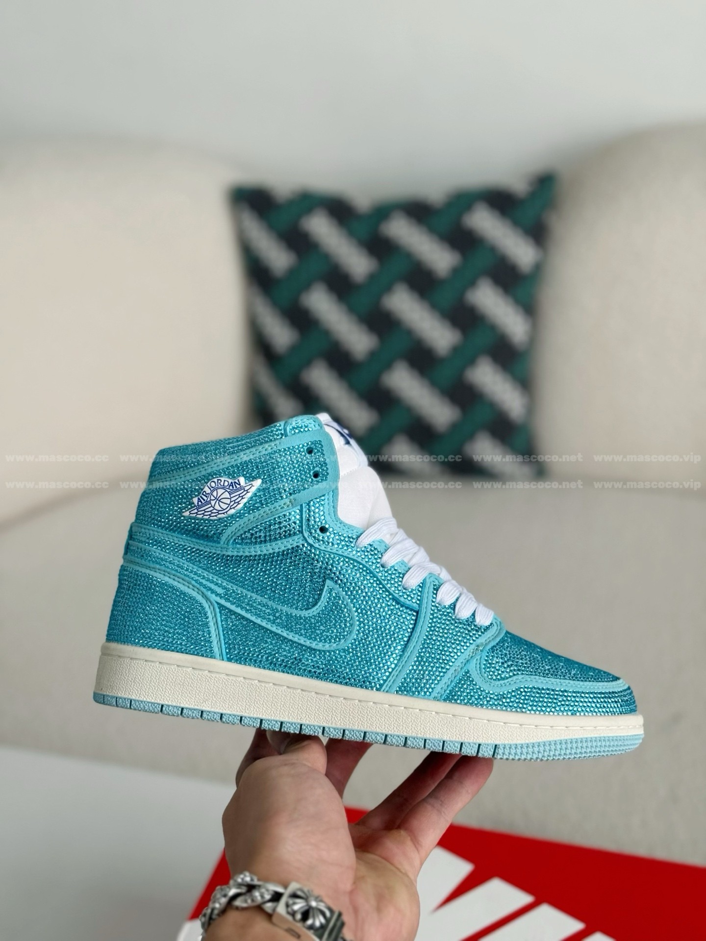 「#4586」Jordan 1 Hand-Set Rhinestones High Sneakers - Image 6