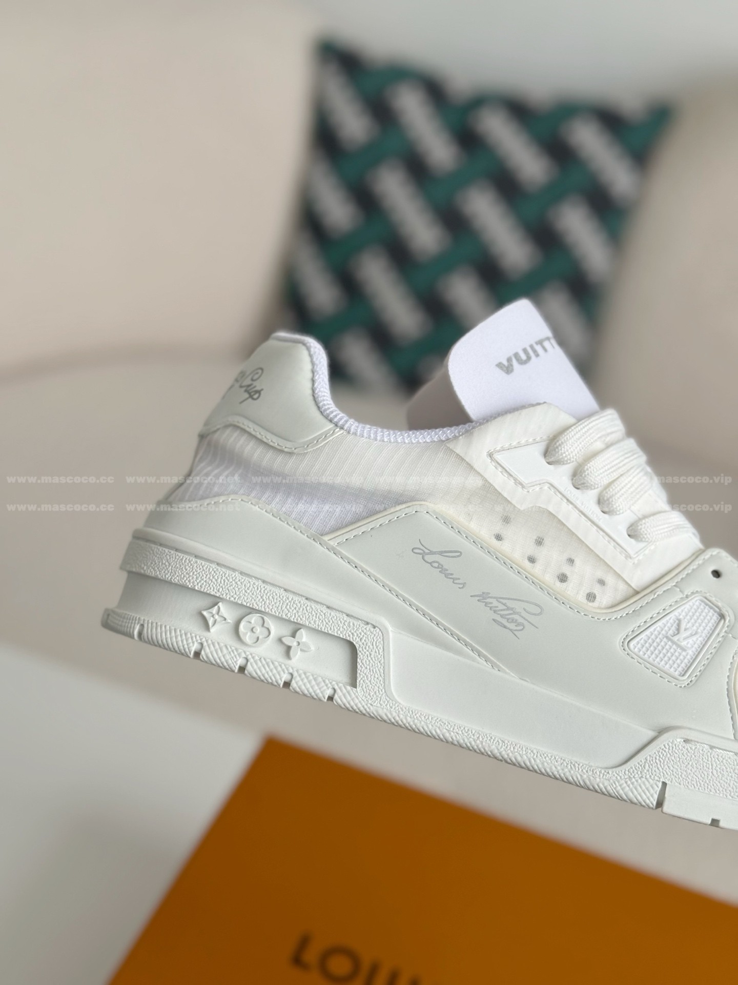 「#4735」LOUIS VUITTON TRAINER 37TH AMERICA'S CUP SNEAKERS - Image 7