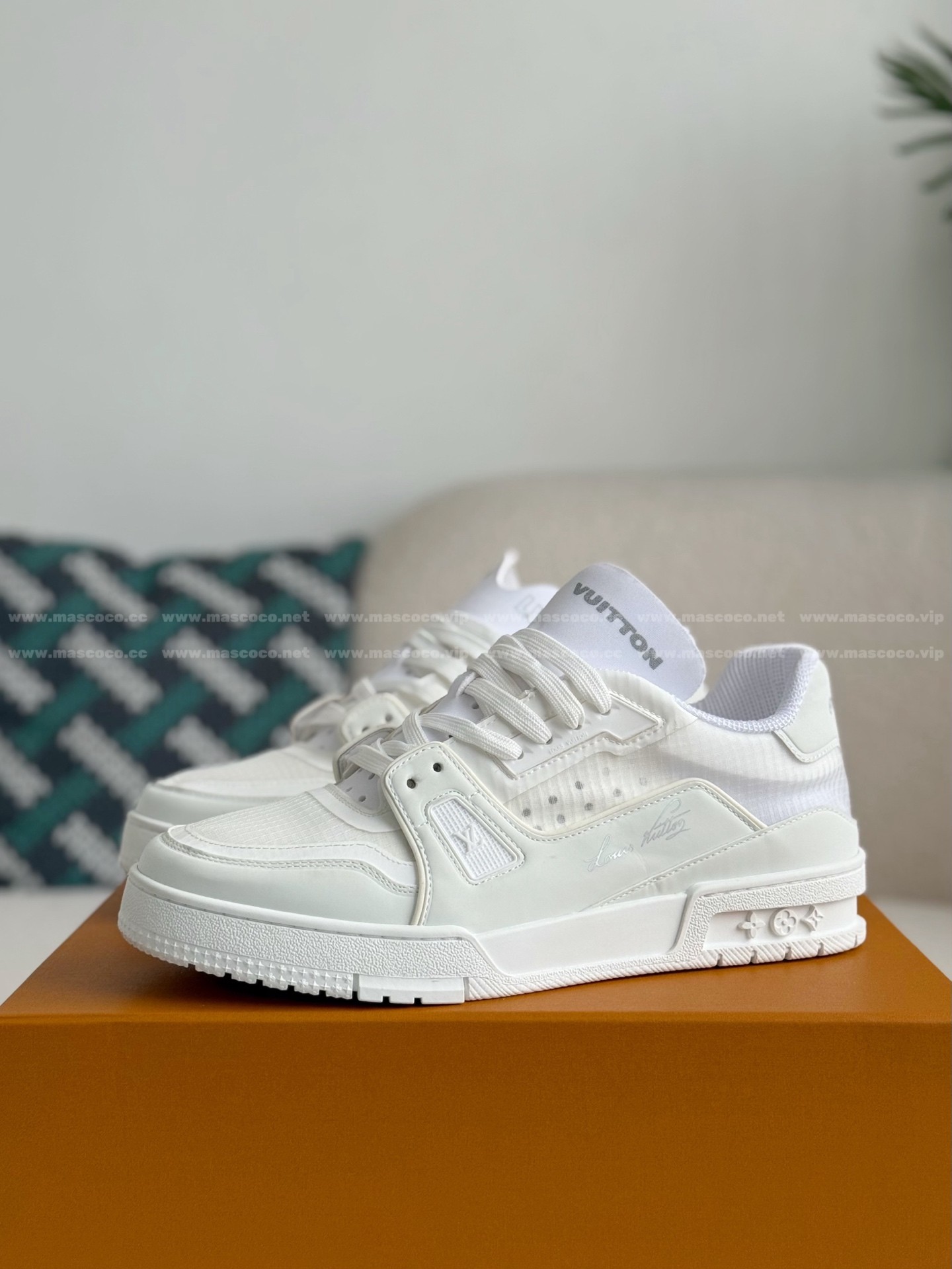 「#4735」LOUIS VUITTON TRAINER 37TH AMERICA'S CUP SNEAKERS