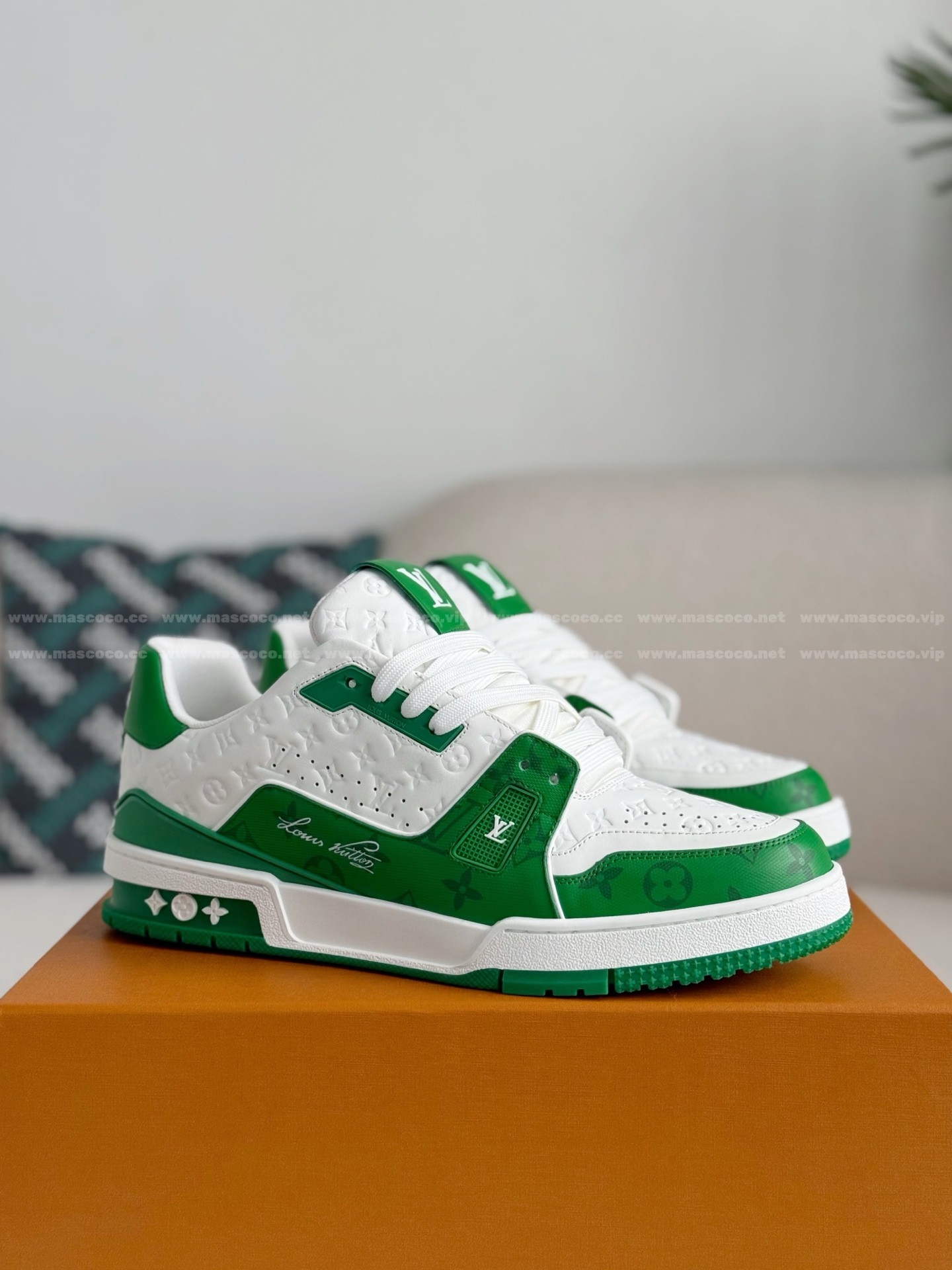 「#301」LOUIS VUITTON TRAINER SNEAKERS - Image 2