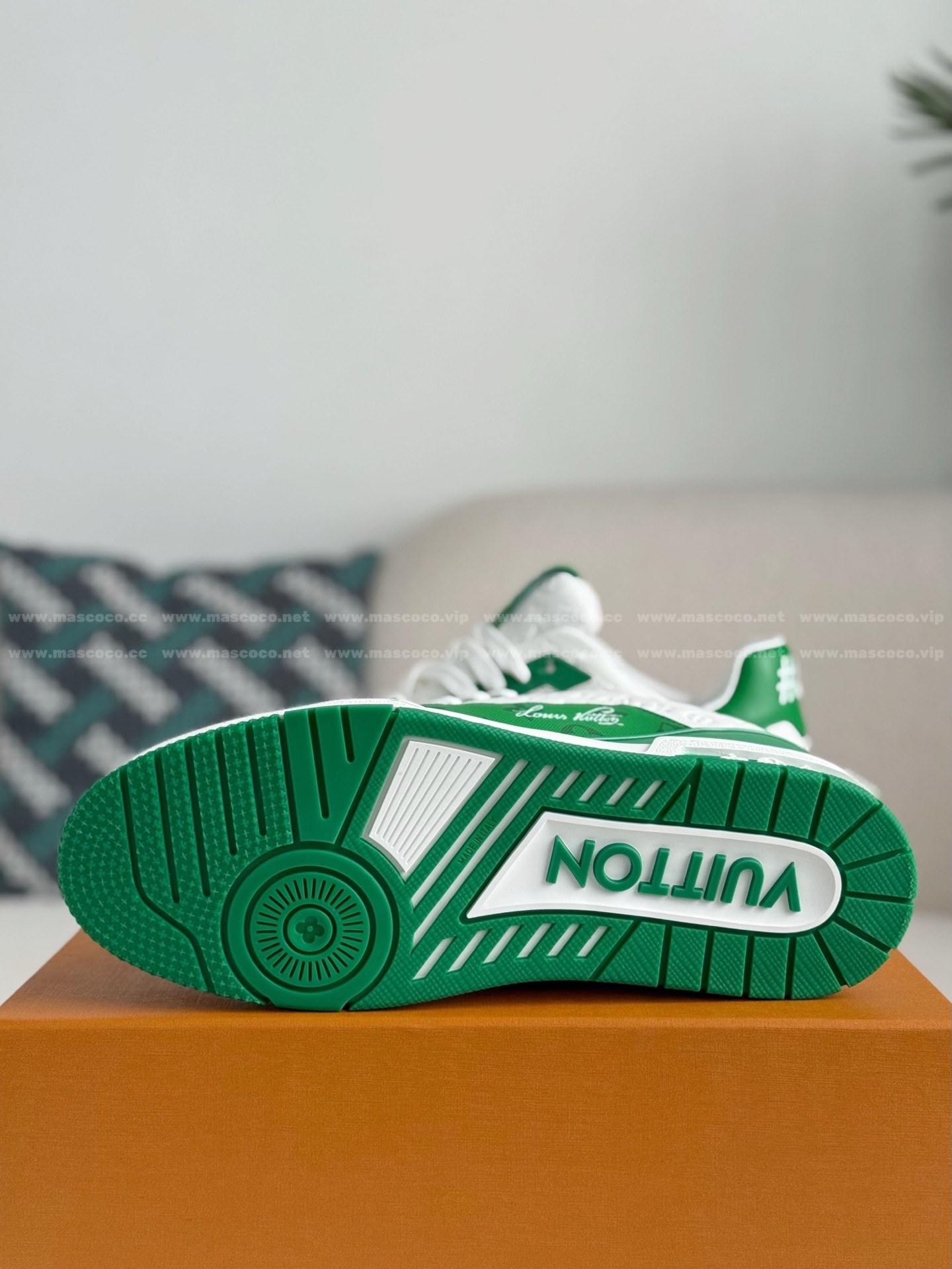 「#301」LOUIS VUITTON TRAINER SNEAKERS - Image 5