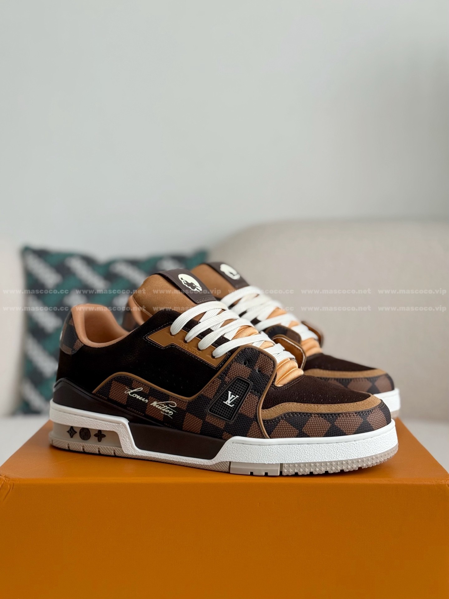 「#4738」LOUIS VUITTON x NIGO TRAINER FW25 SNEAKERS - Image 2