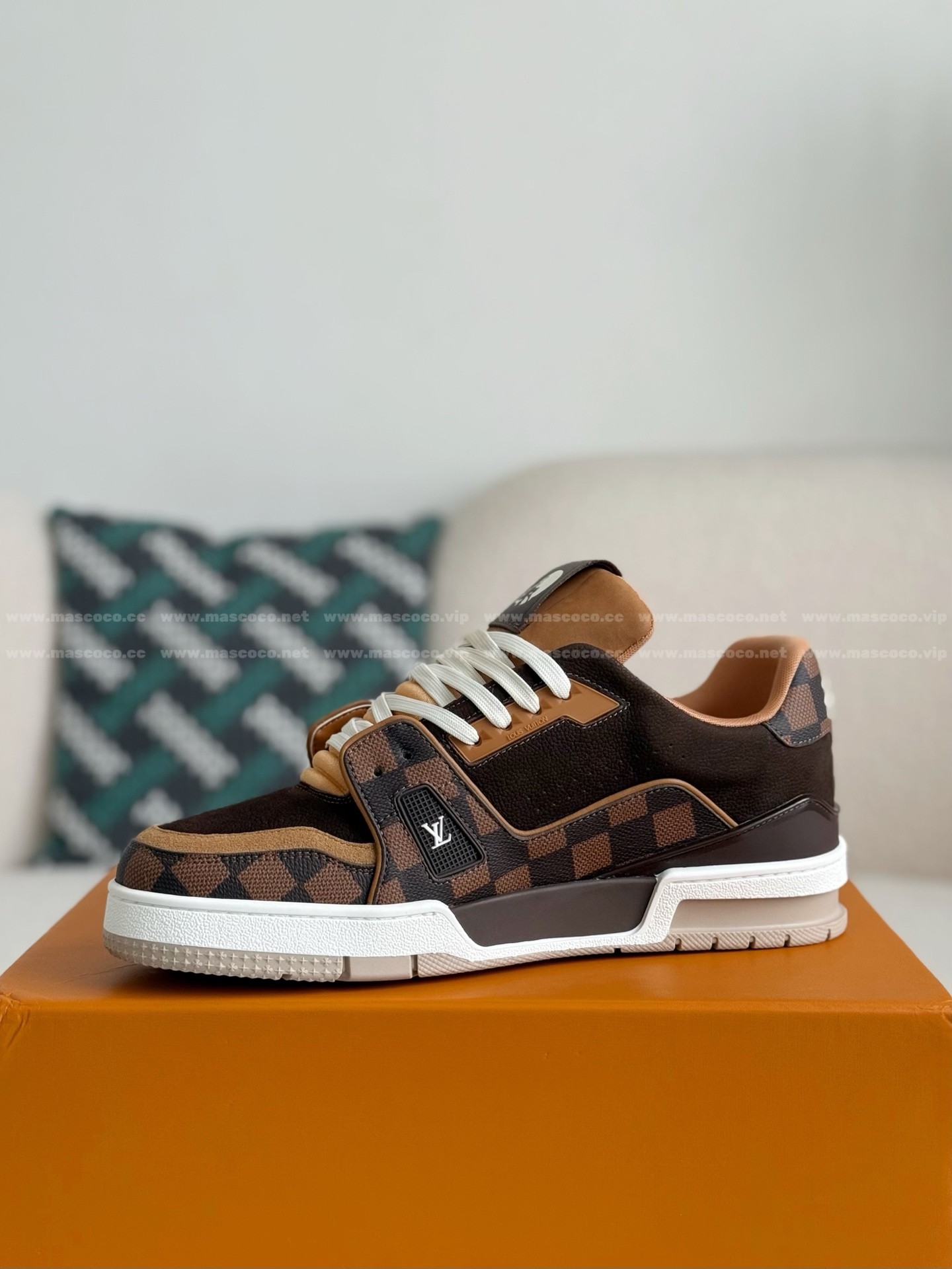 「#4738」LOUIS VUITTON x NIGO TRAINER FW25 SNEAKERS - Image 4