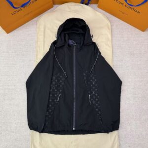 「#4739」LOUIS VUITTON sun protection hooded jacket