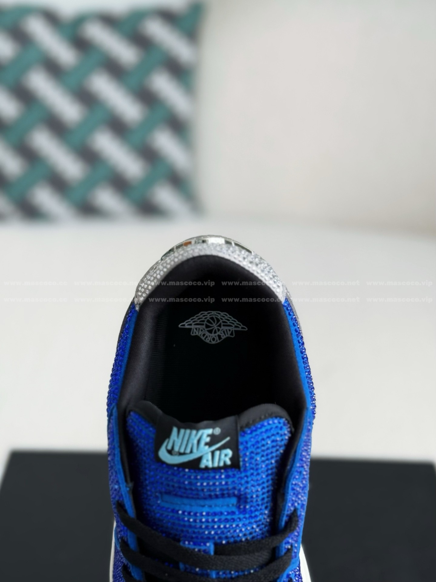 「#4755」Jordan 1 Hand-Set Rhinestones Low Sneakers - Image 8
